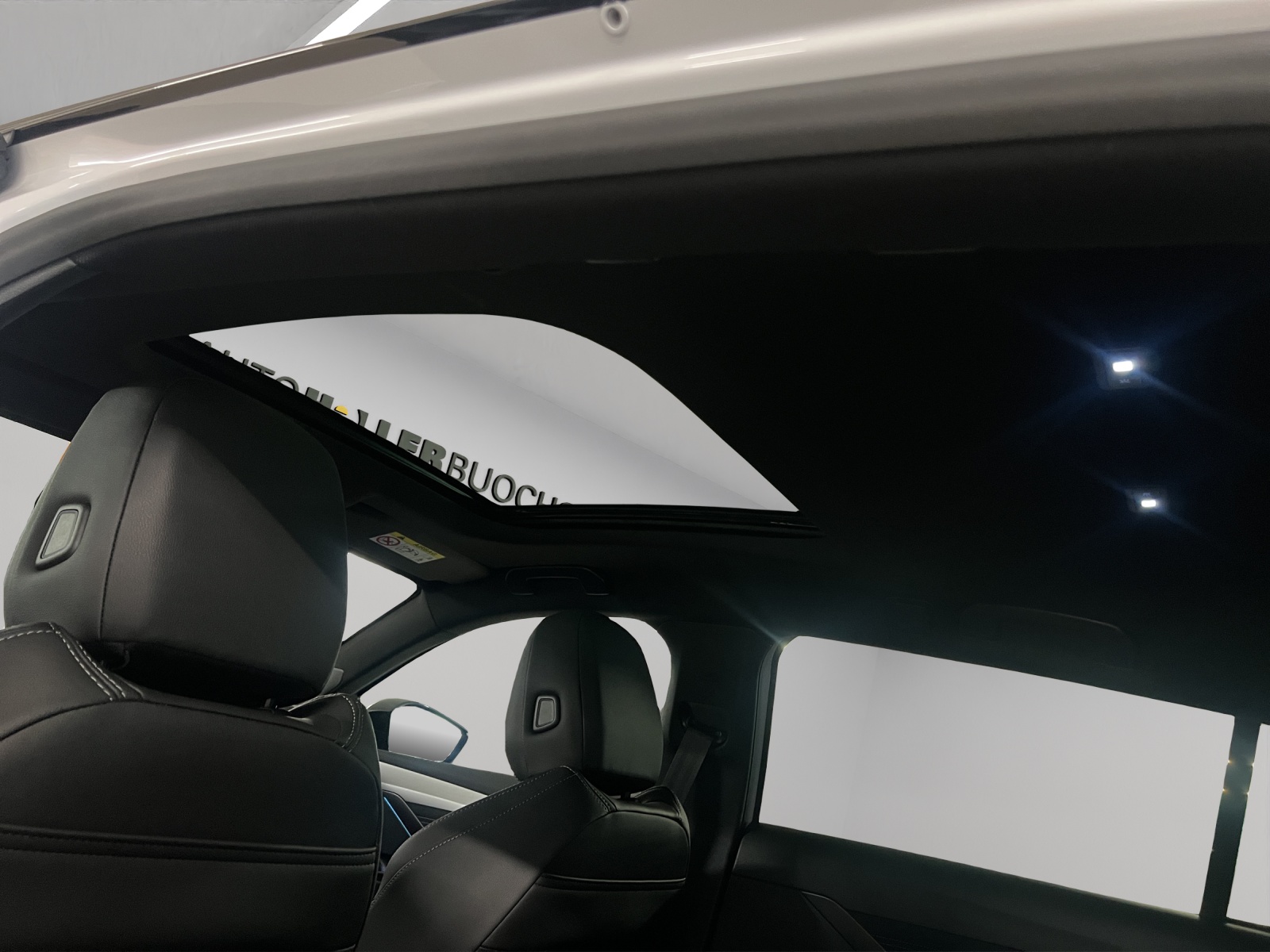 OPEL Astra-e Sports Tourer Ultimate-image-12