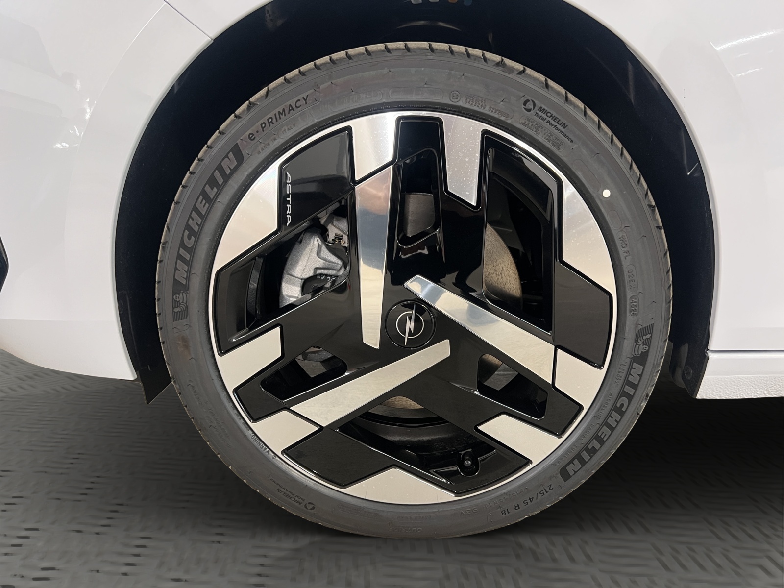OPEL Astra-e Sports Tourer Ultimate-image-15