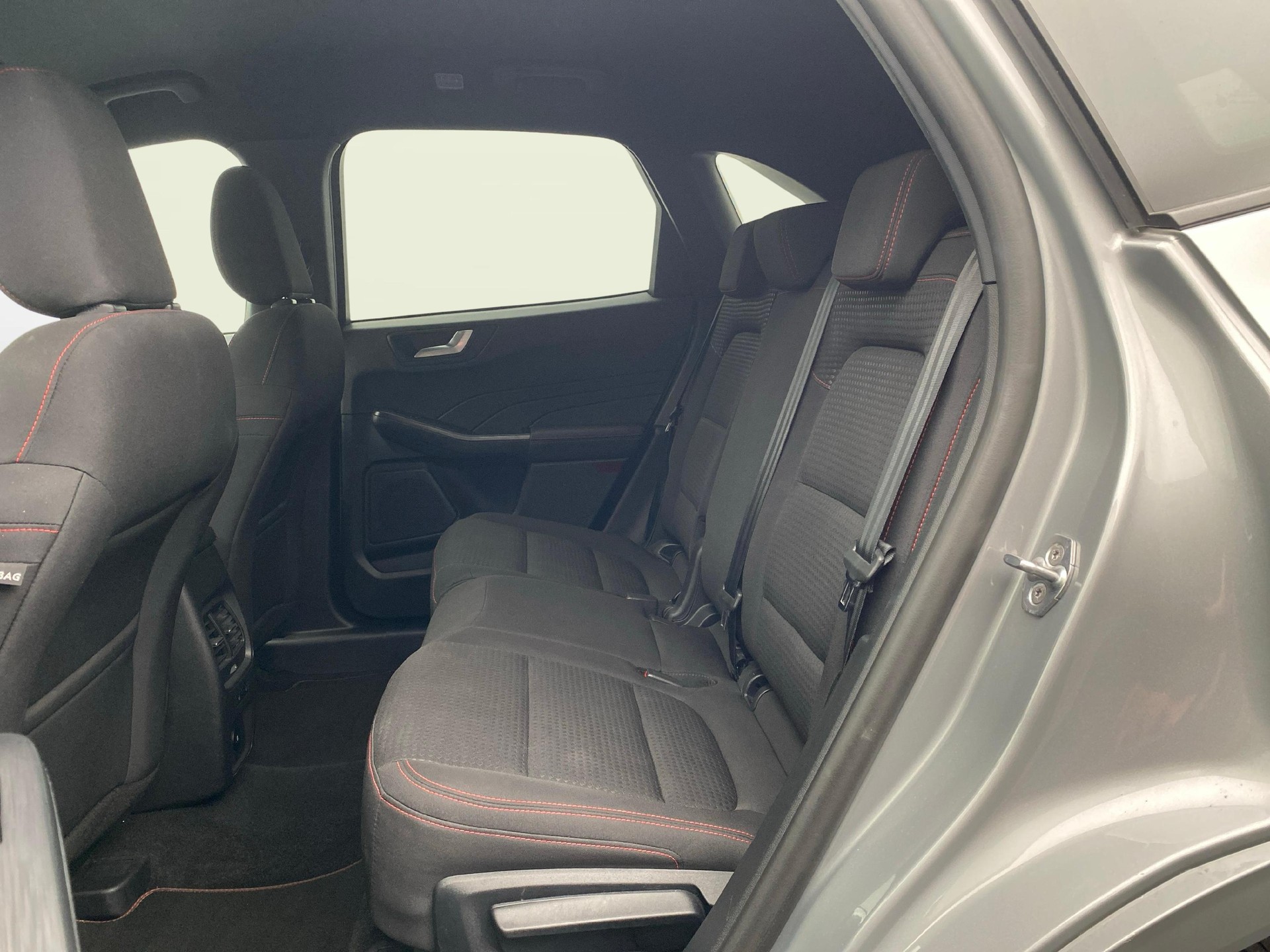FORD Kuga 2.5 Hybrid ST-Line 4x4 / Leasing ab. 1.99%-image-3