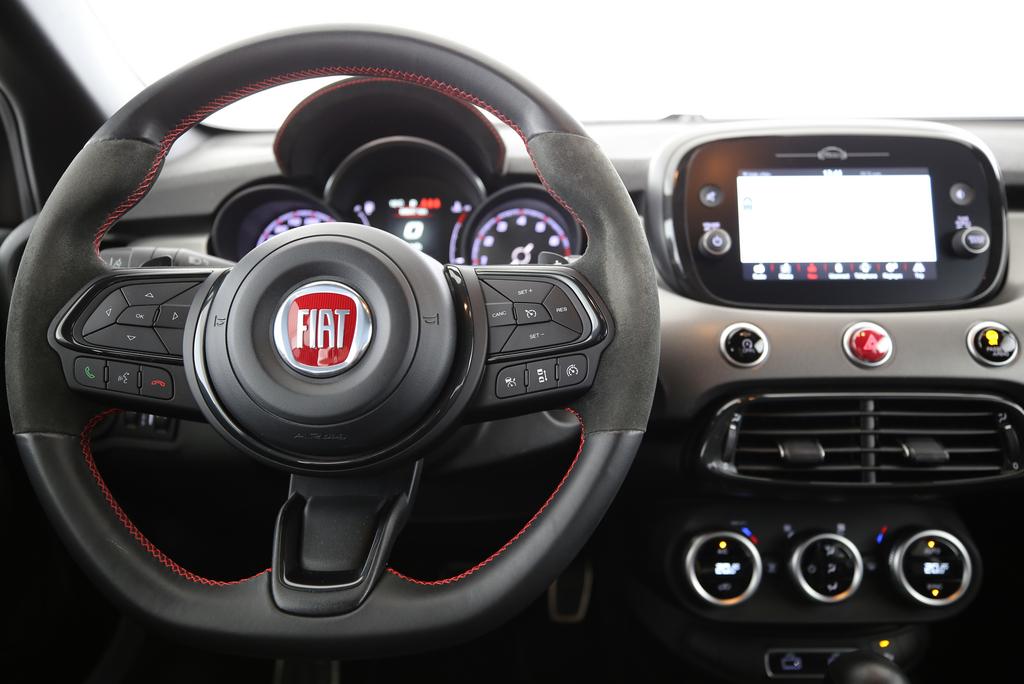 FIAT 500 X 1.3 GSE Sport-image-4