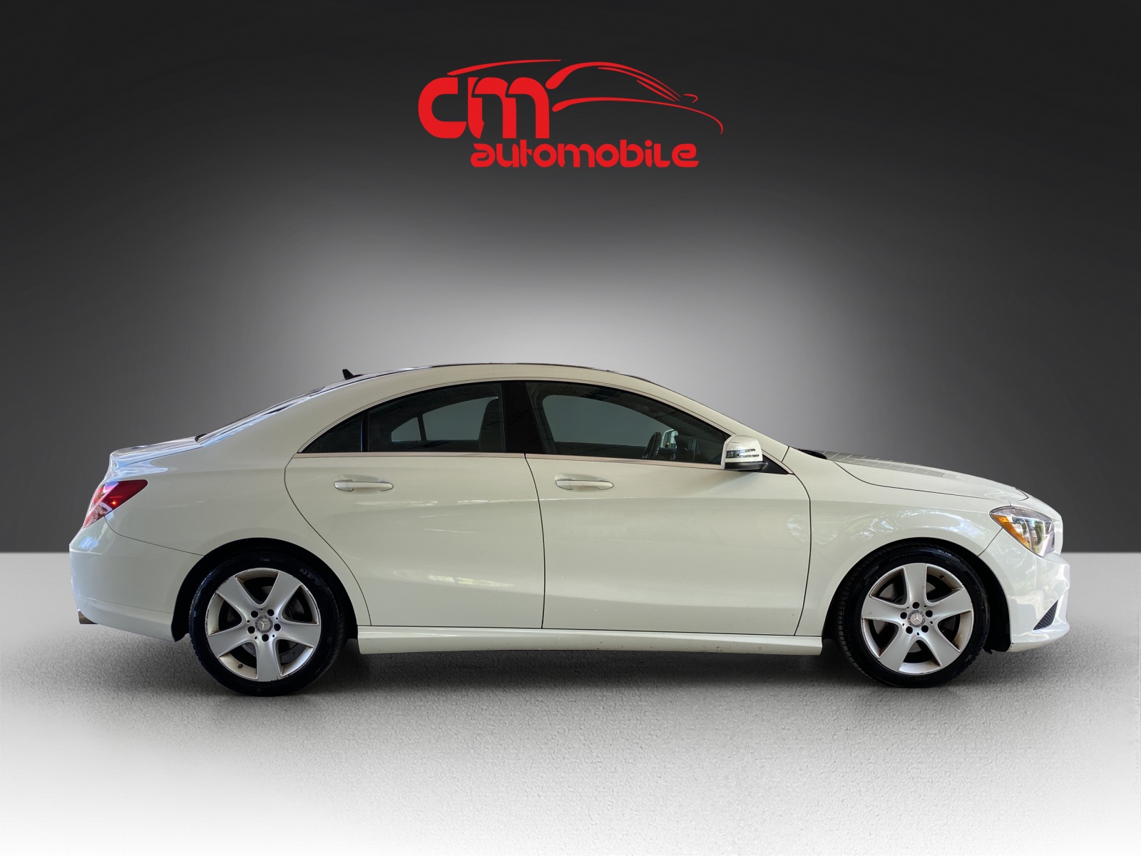 MERCEDES-BENZ CLA 250 Urban 7G-DCT 4Matic-image-4