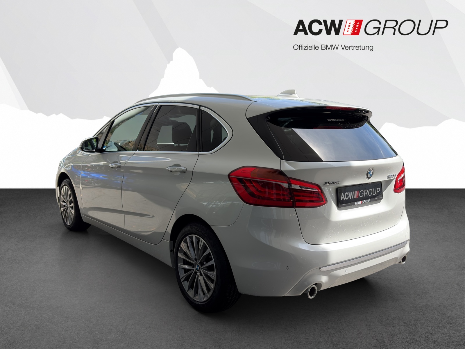 BMW 220d xDrive Active Tourer-image-2