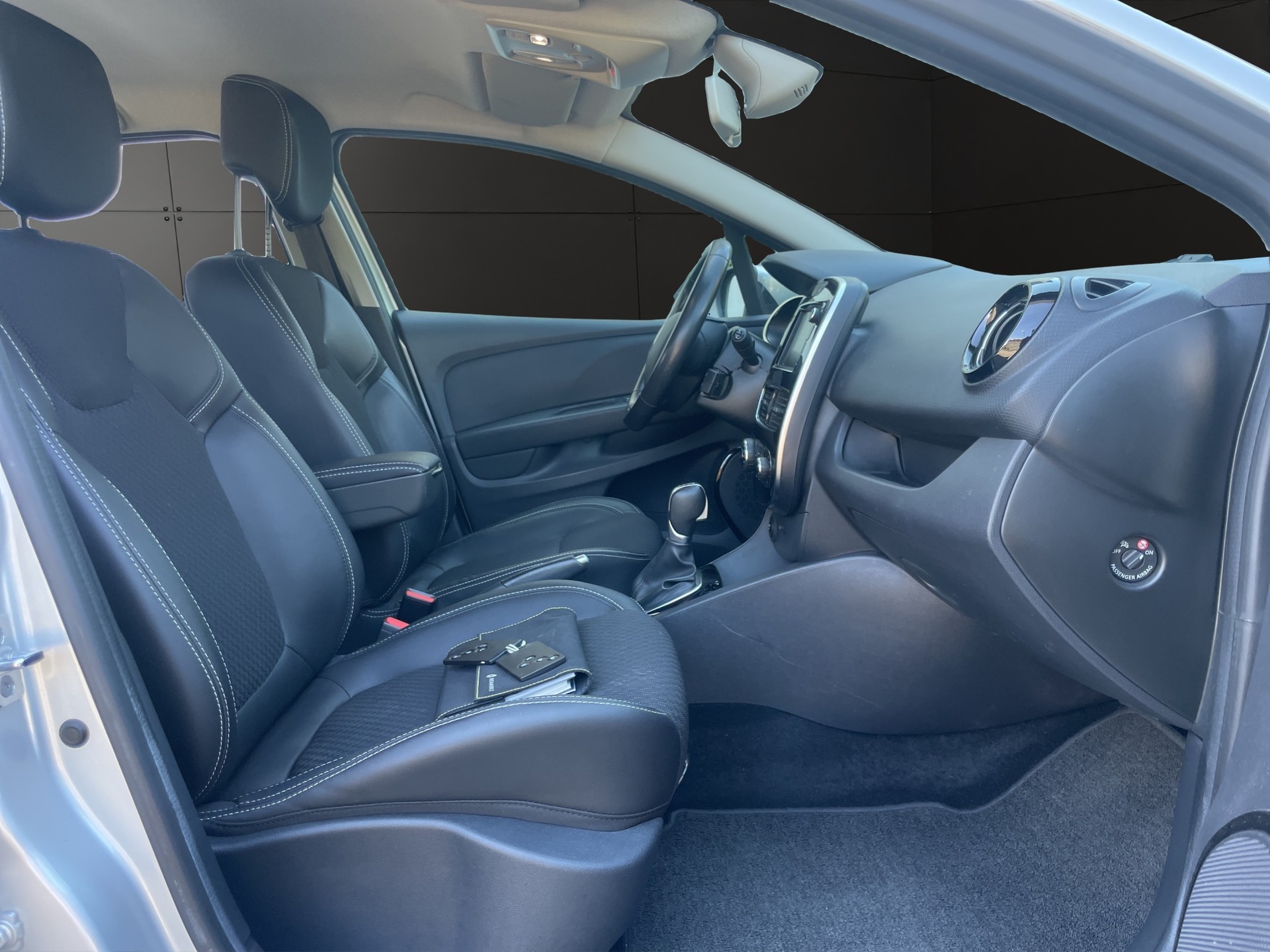 RENAULT Clio 1.5 dCi Intens EDC-image-11