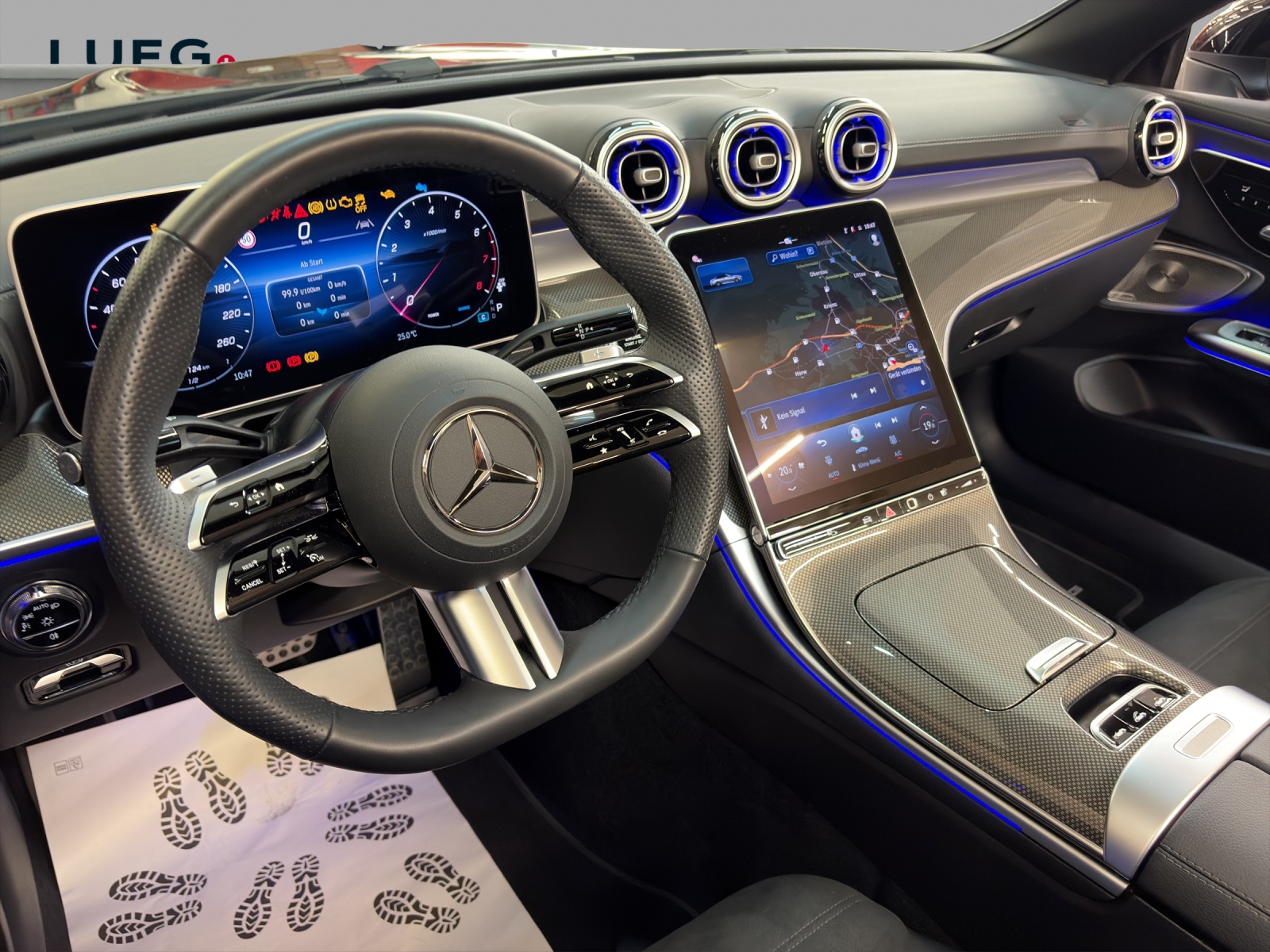 MERCEDES-BENZ CLE 200 4M - Cabrio - AMG / DISTRONIC / Rückfahrkamera / AHK / Soundsystem-image-8
