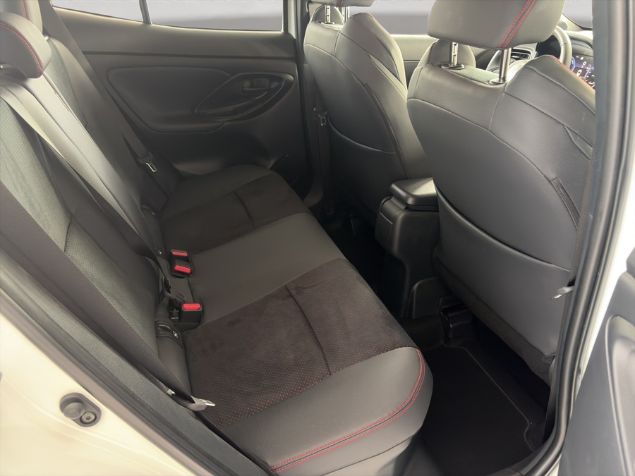 TOYOTA Yaris Cross 1.5 GR Sport e-CVT-image-10