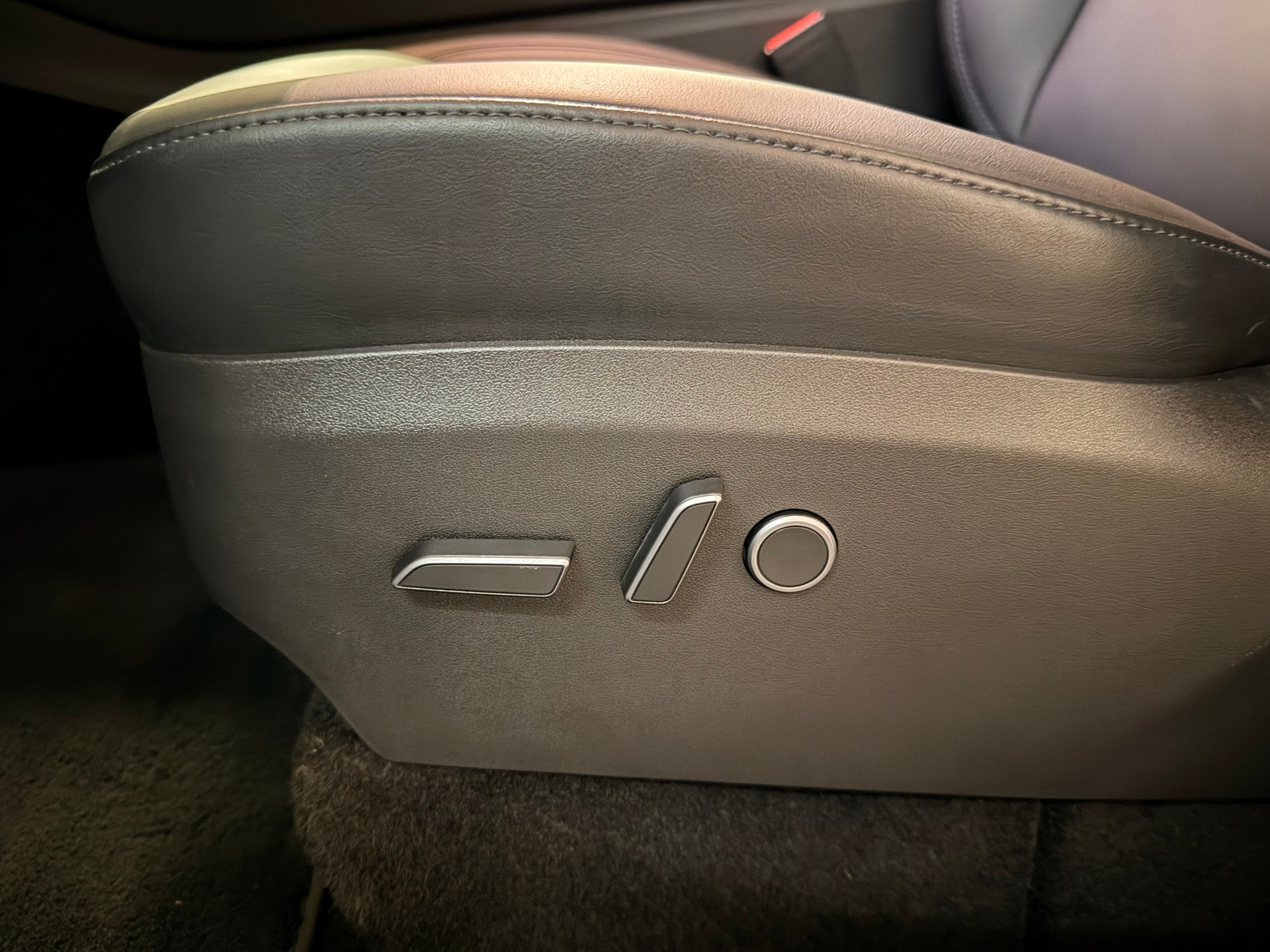 TESLA Model Y Performance-image-19