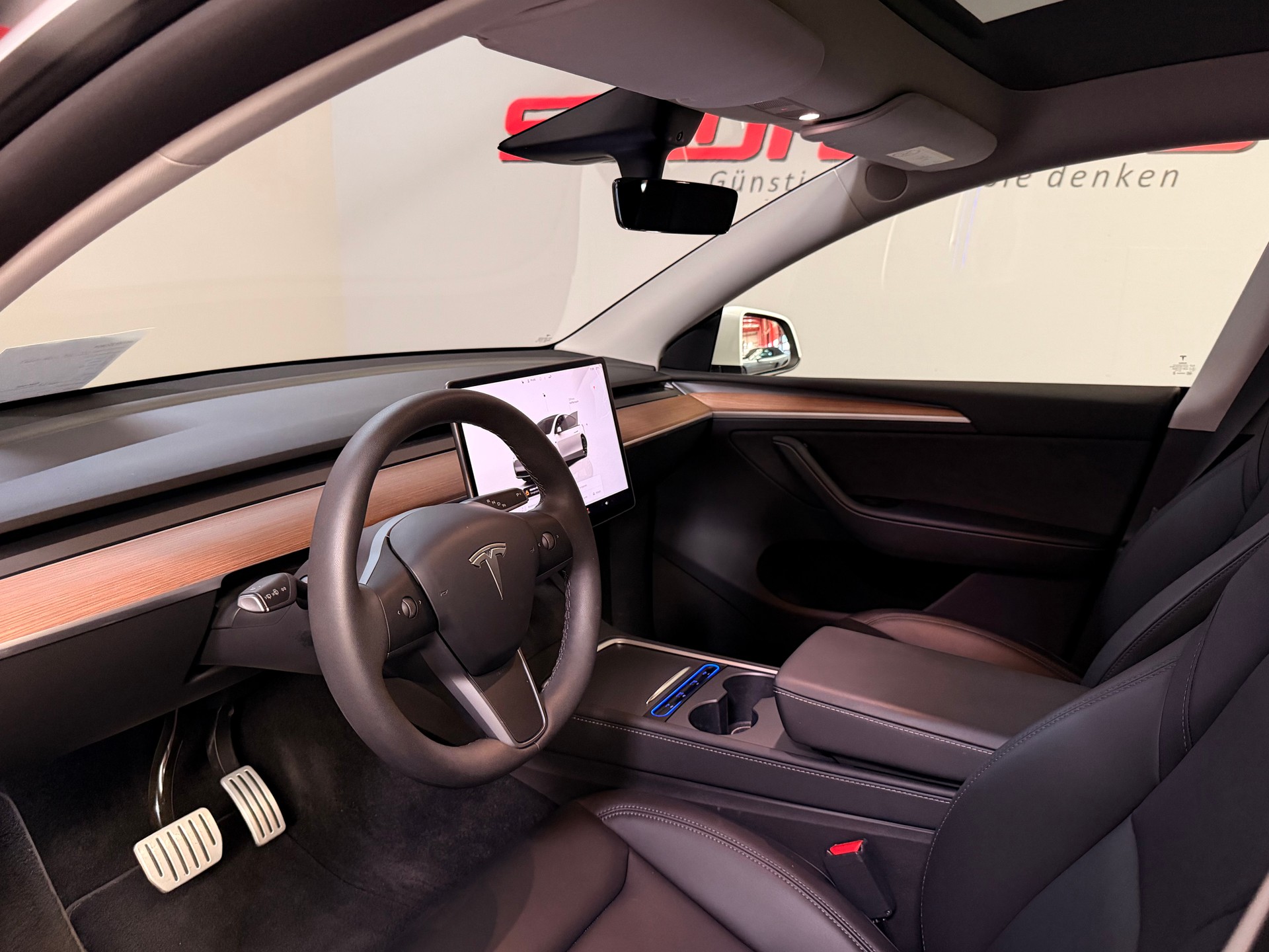 TESLA Model Y Performance-image-13