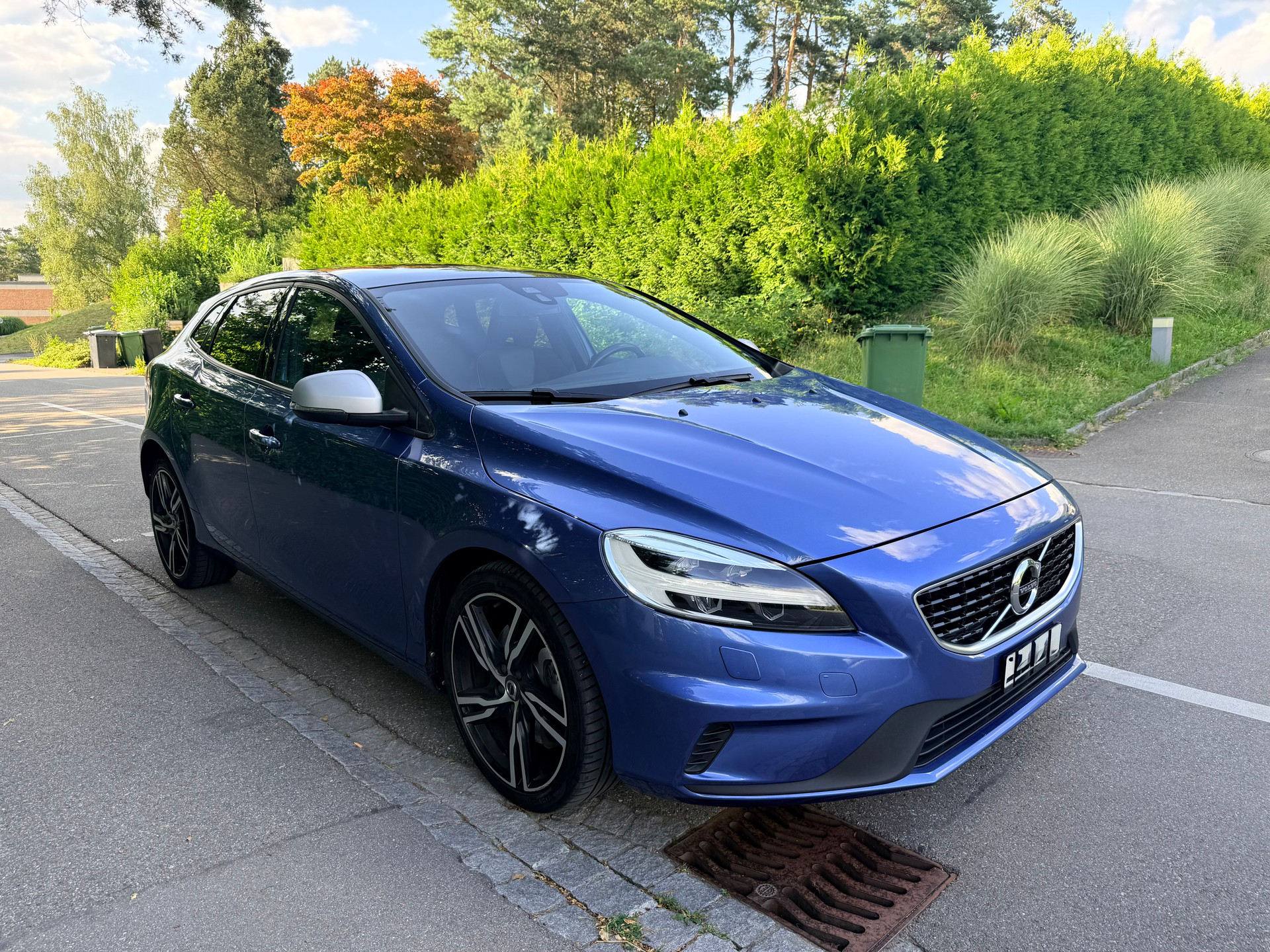 VOLVO 2.0 D2 Kinetic R-Design S/S-image-5