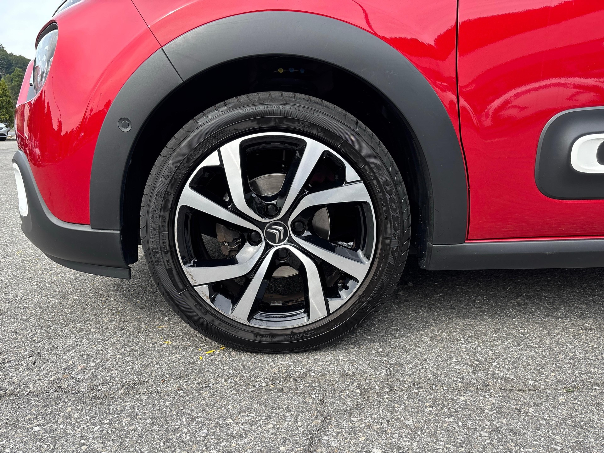 CITROEN C3 1.2 PureTech Shine-image-11