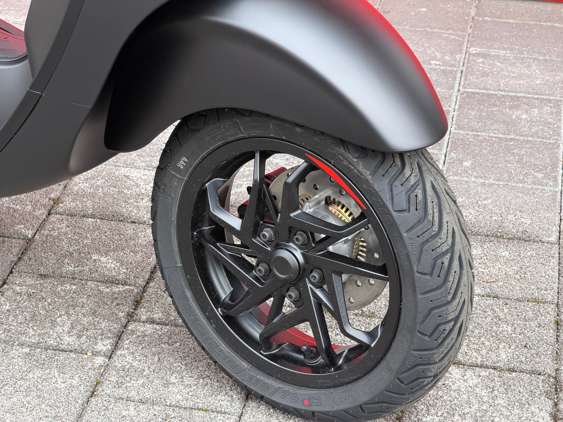 PIAGGIO Vespa 125 Sprint Sport E5+-image-15