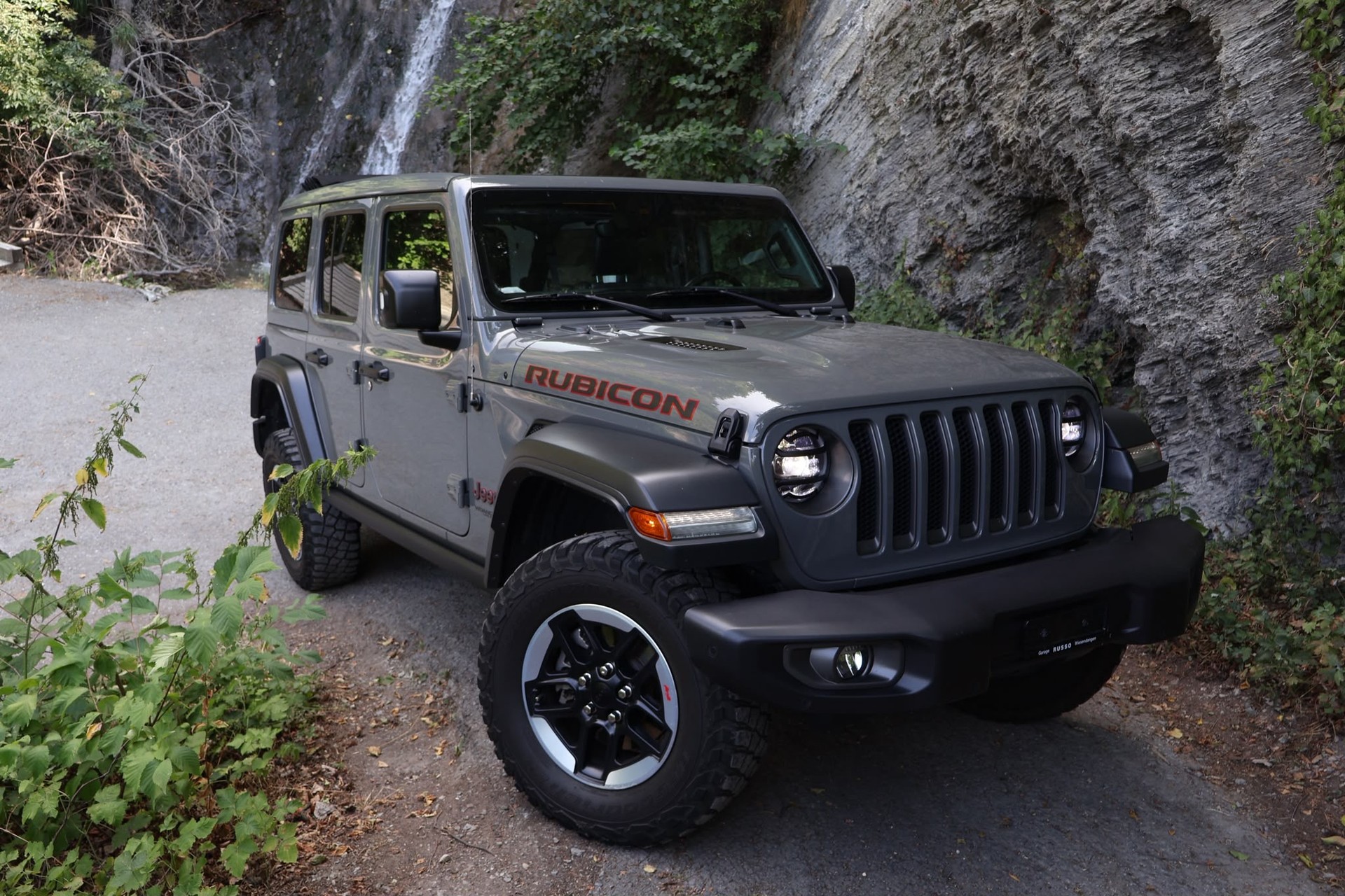 JEEP Wrangler 2.0 Unlimited Rubicon Automatic-image-2