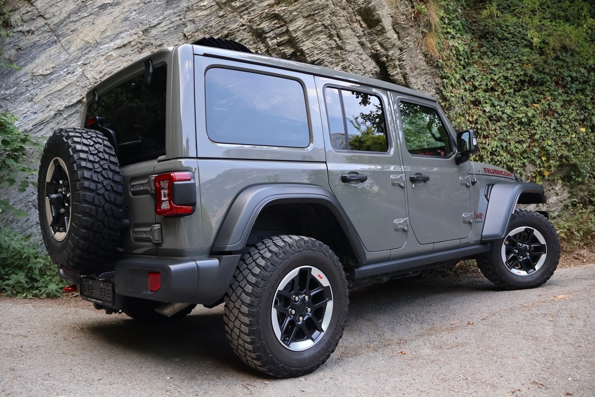 JEEP Wrangler 2.0 Unlimited Rubicon Automatic-image-5