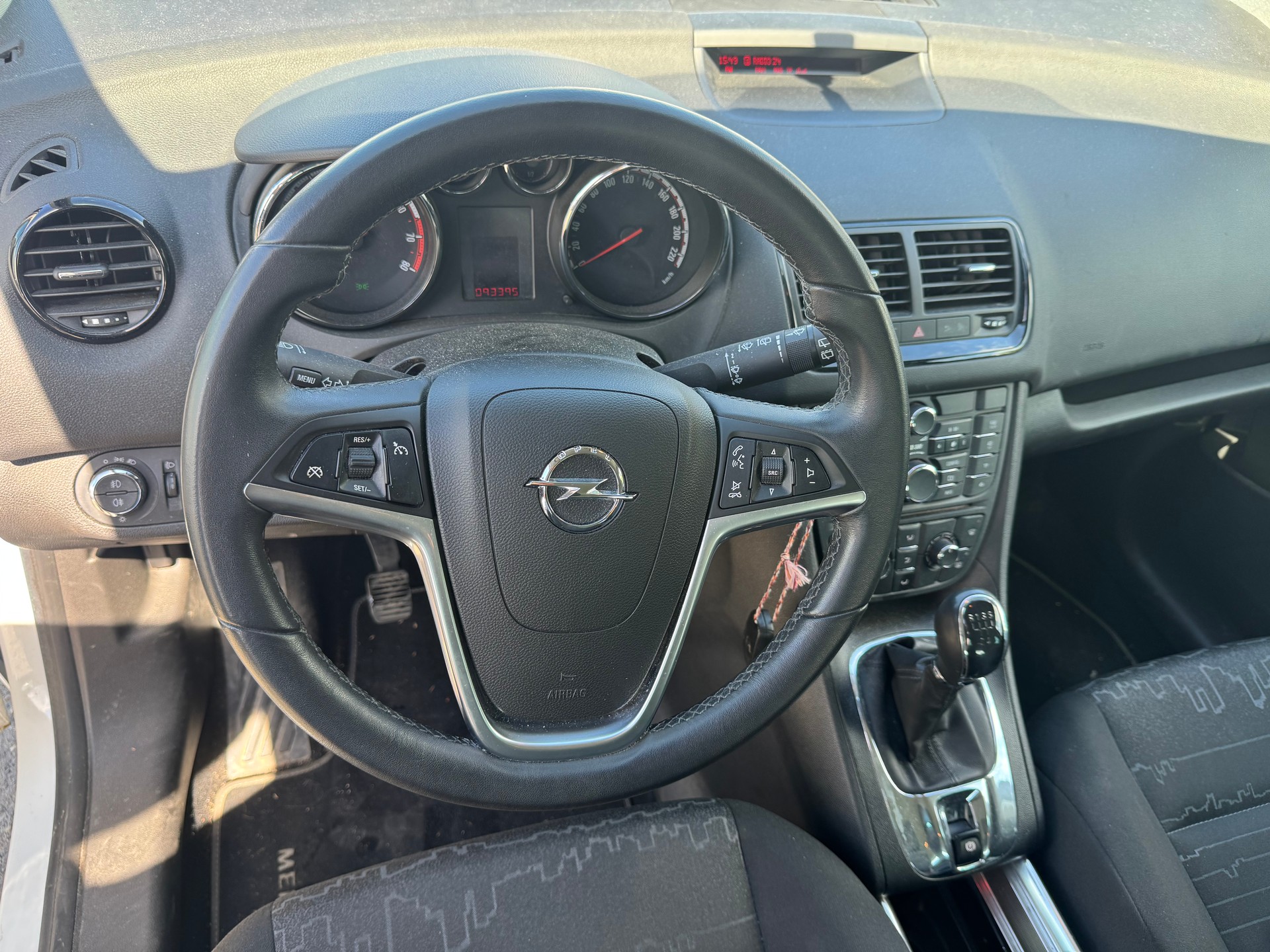 OPEL Meriva 1.4 Turbo Enjoy-image-2