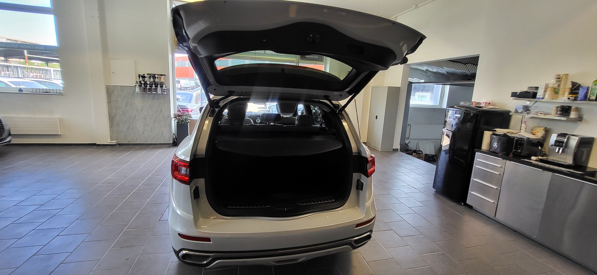 RENAULT Koleos 2.0 dCi Initiale 4WD Xtronic CVT-image-17