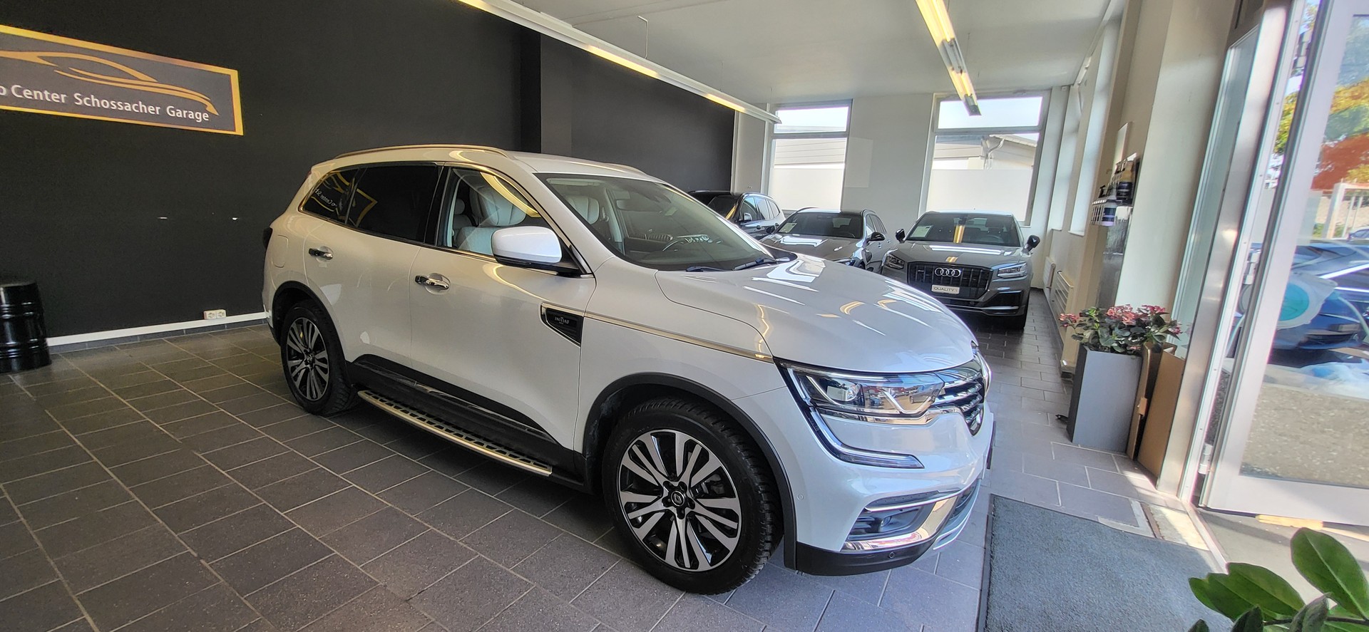 RENAULT Koleos 2.0 dCi Initiale 4WD Xtronic CVT-image-2