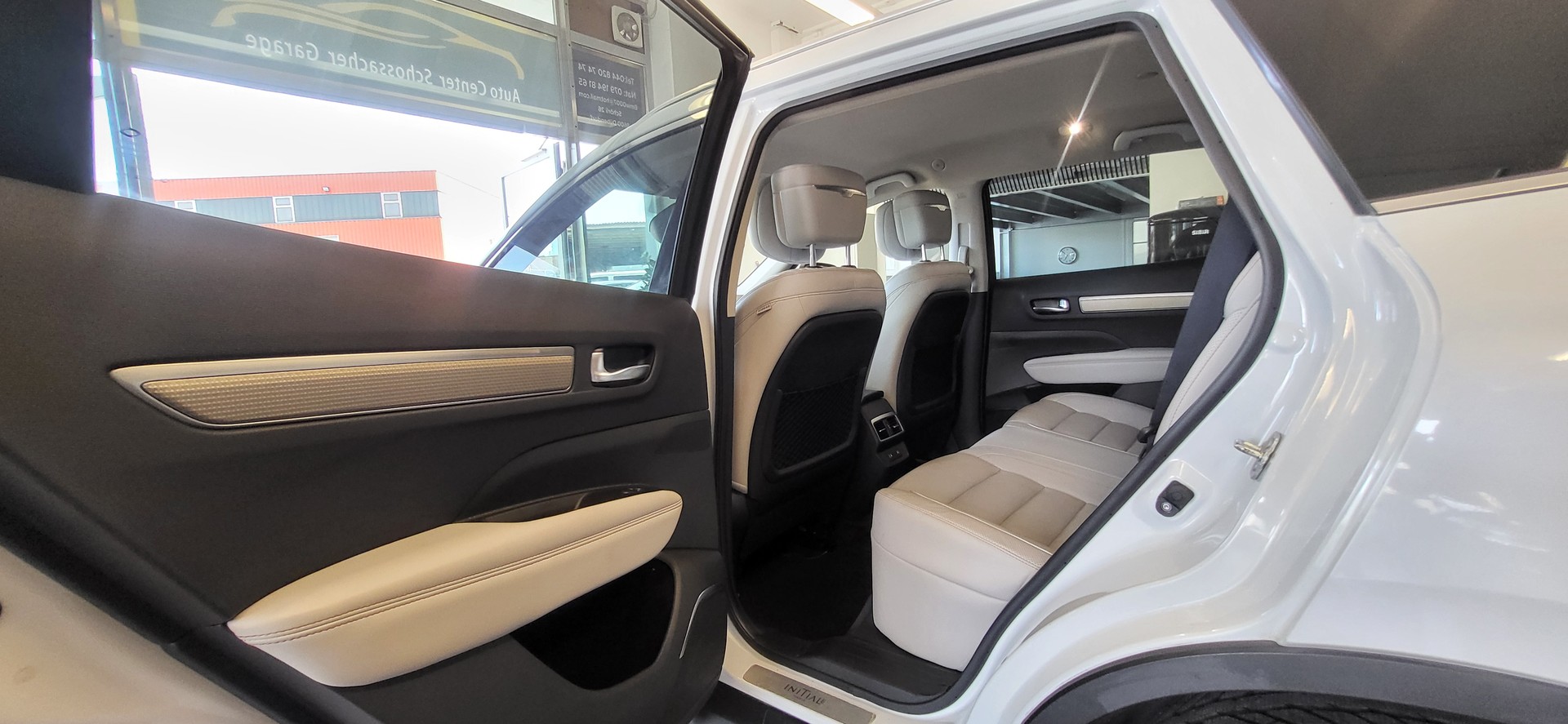 RENAULT Koleos 2.0 dCi Initiale 4WD Xtronic CVT-image-6