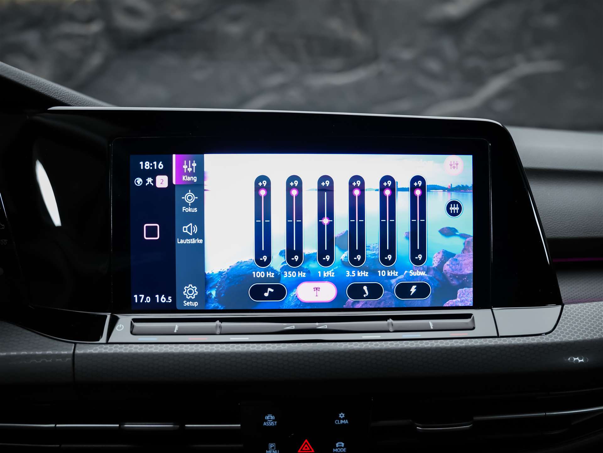 VW Golf 2.0 TSI GTI DSG *Abstandsregler* 19" Felgen*Harman/Kardon*Matrix LED Scheinwerfer*-image-32
