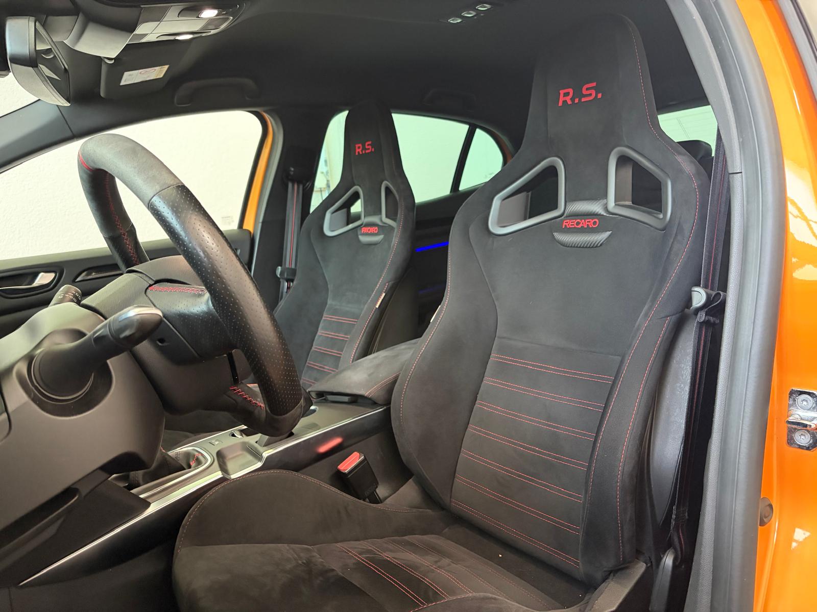 RENAULT Mégane Trophy 300 - Sièges Recaro RS-image-9
