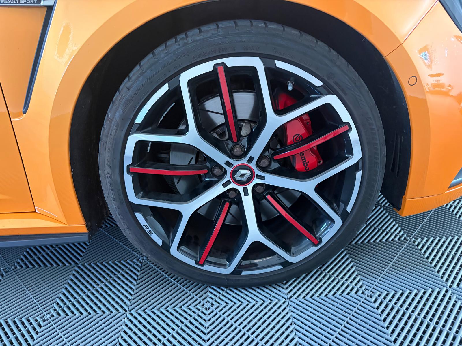 RENAULT Mégane Trophy 300 - Sièges Recaro RS-image-30