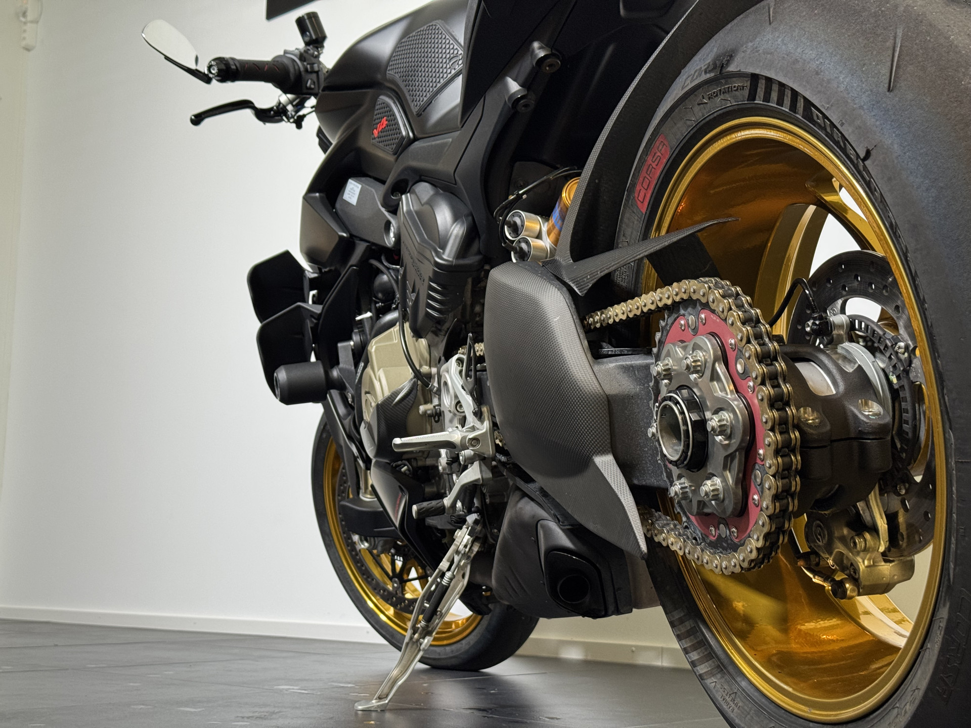 DUCATI Streetfighter 1103 V4 S-image-4