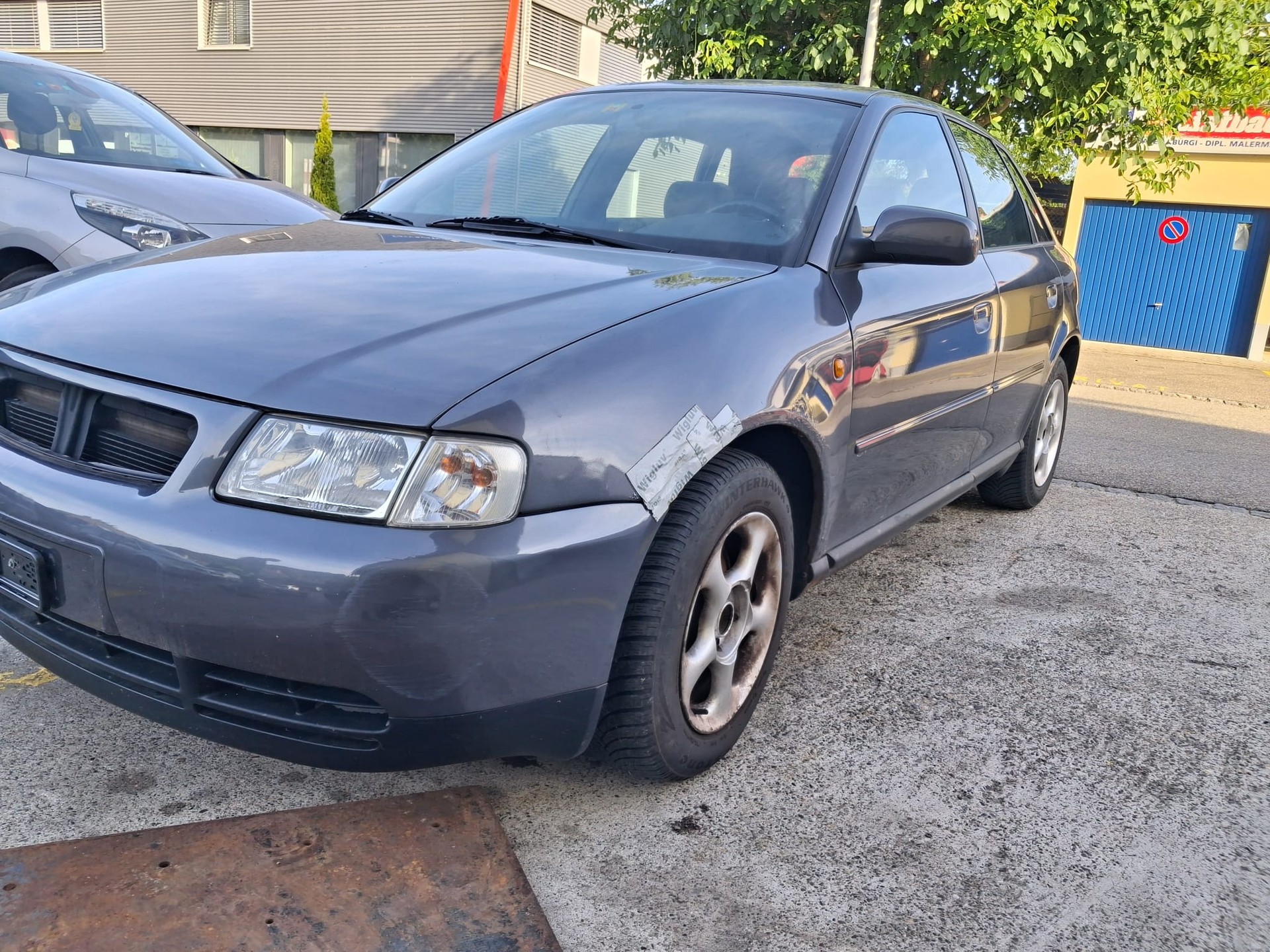 AUDI A3 1.8 Ambiente-image-0