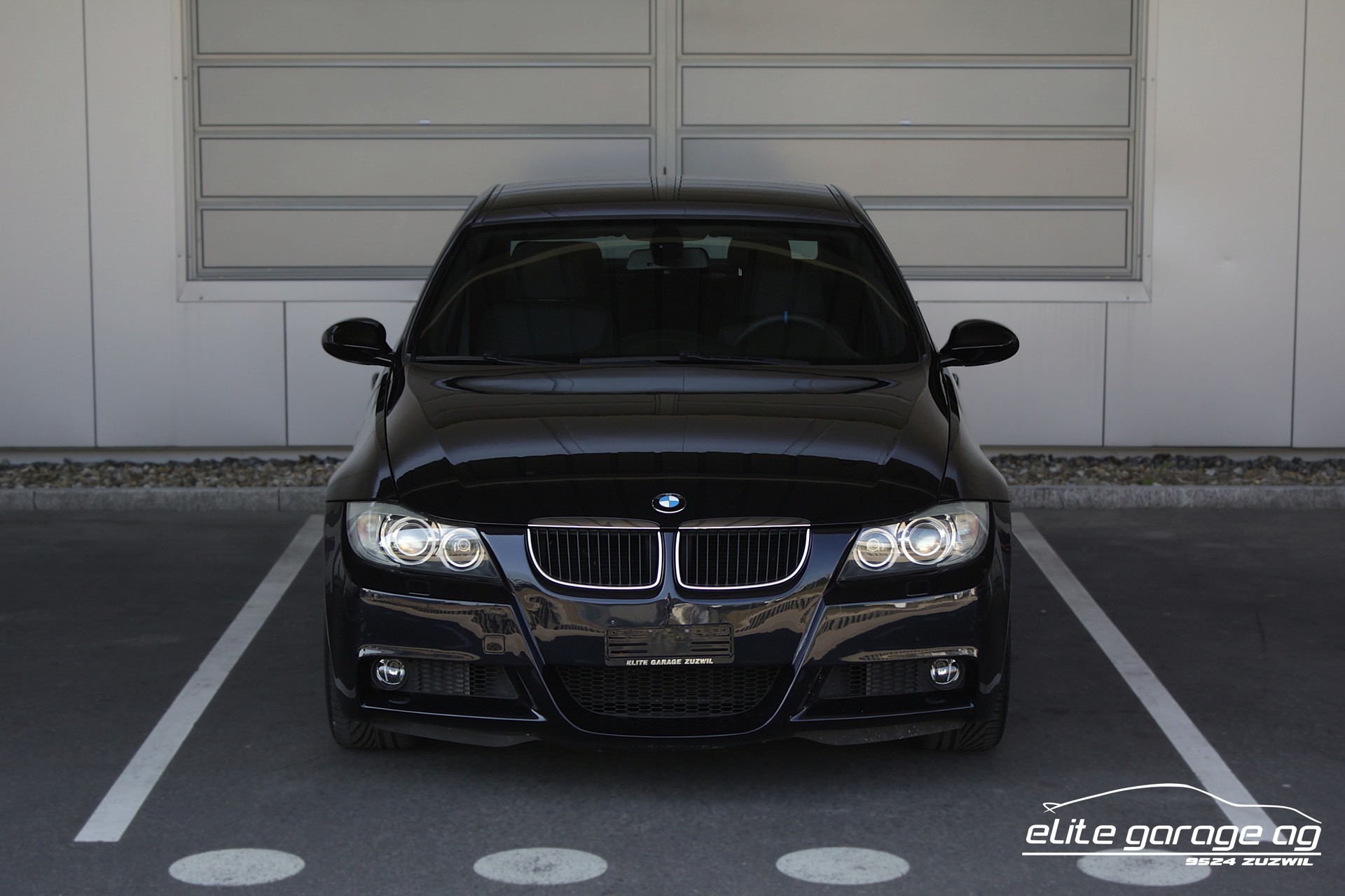 BMW 320si 1/2600-image-7