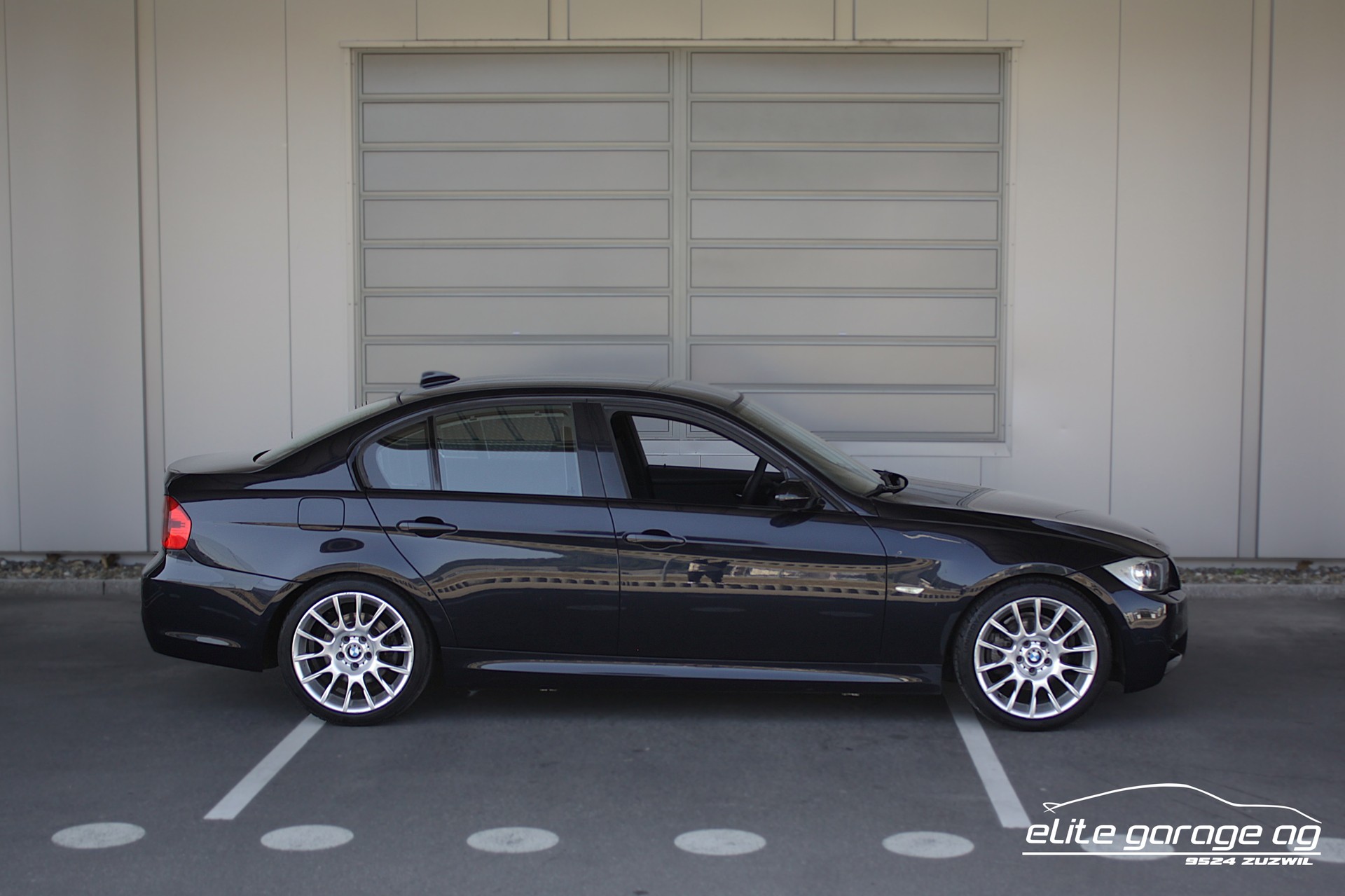 BMW 320si 1/2600-image-5