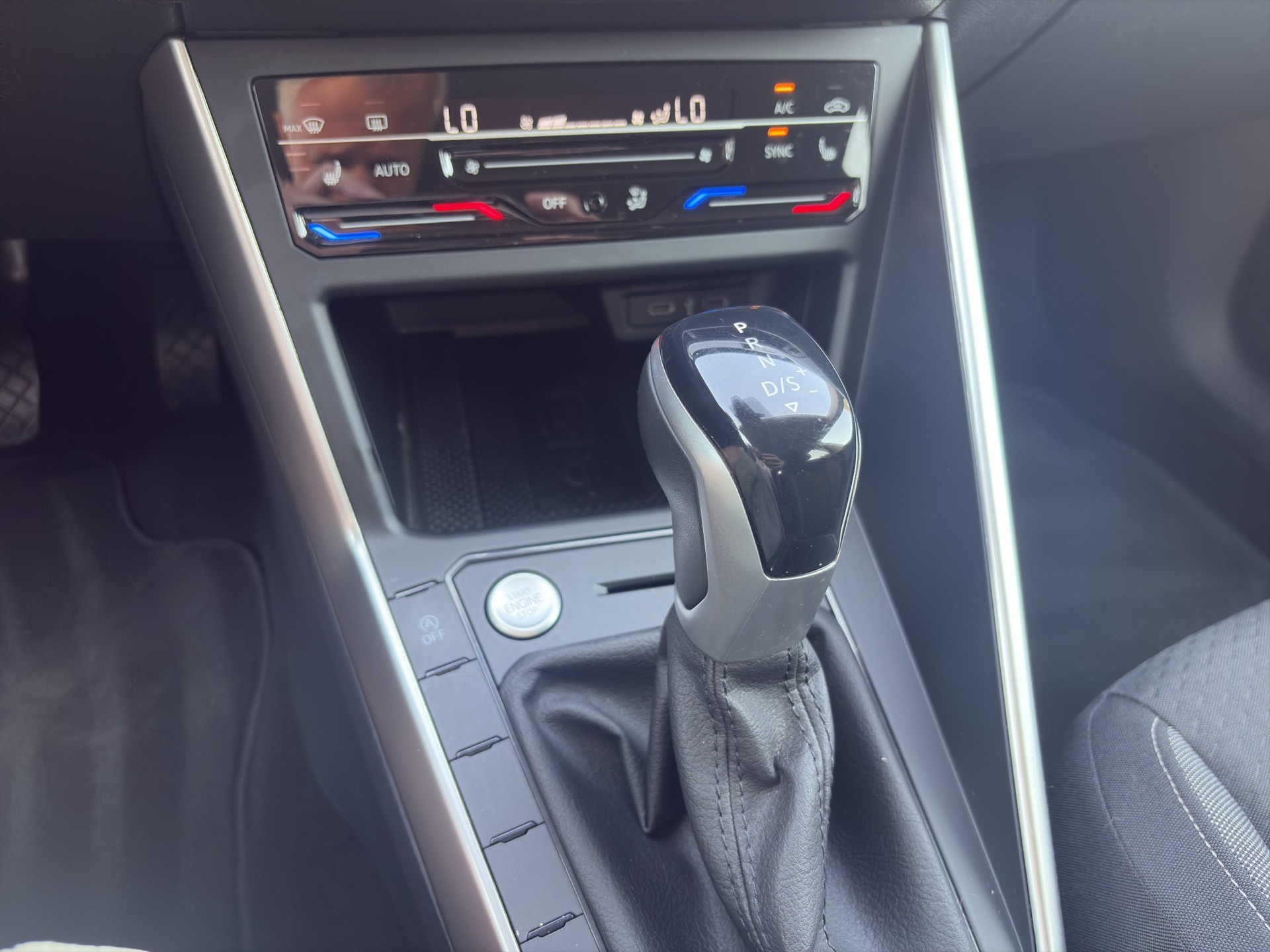 VW Polo 1.0 TSI Life DSG-image-10