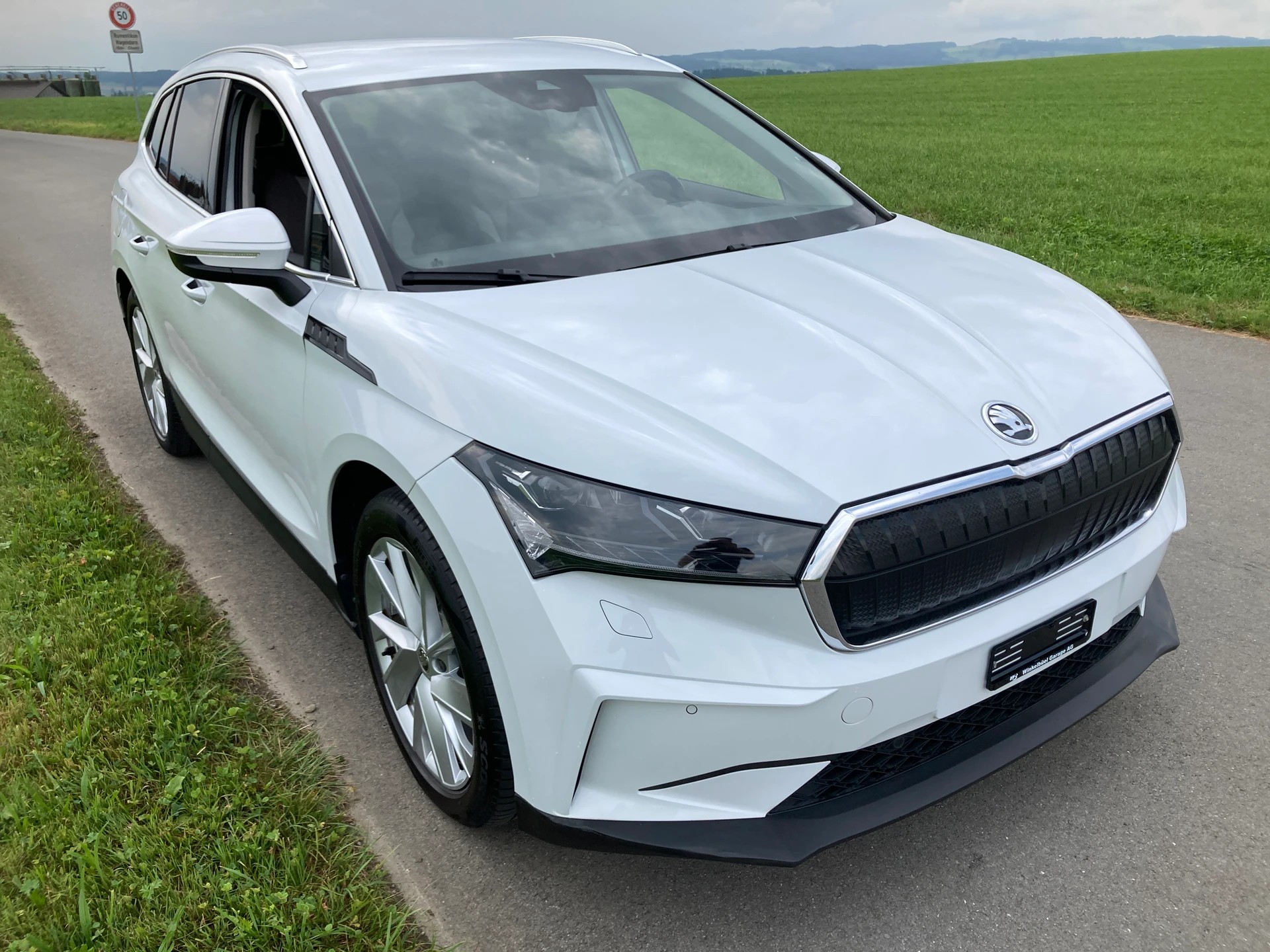 SKODA Enyaq iV 60-image-1