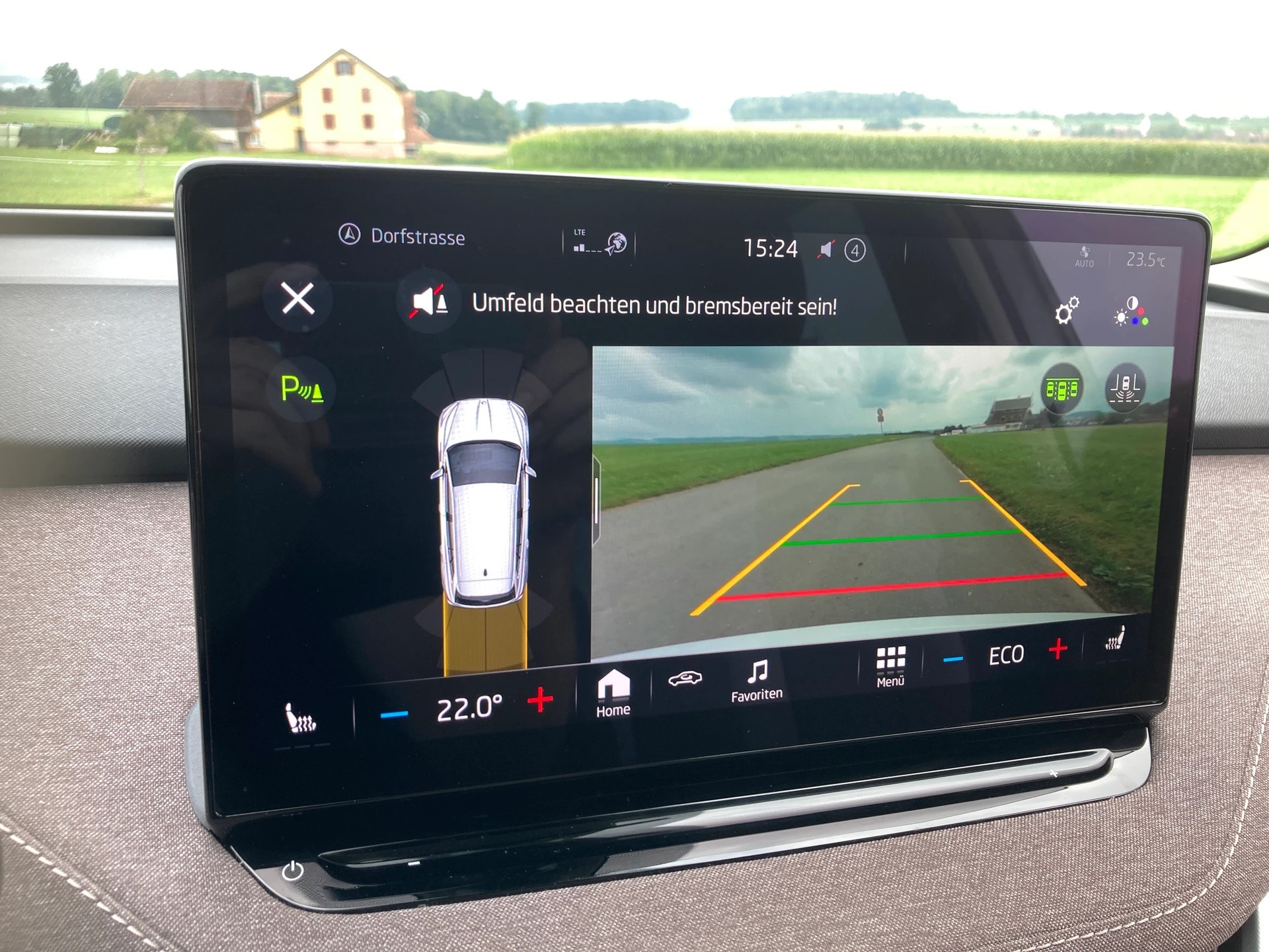 SKODA Enyaq iV 60-image-13
