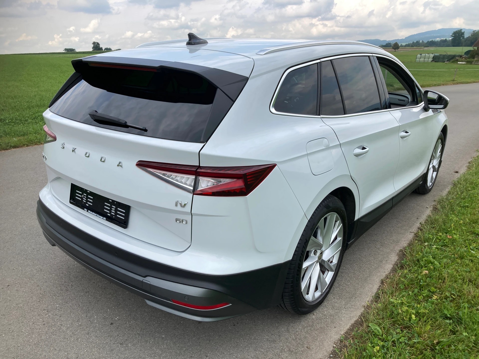 SKODA Enyaq iV 60-image-2