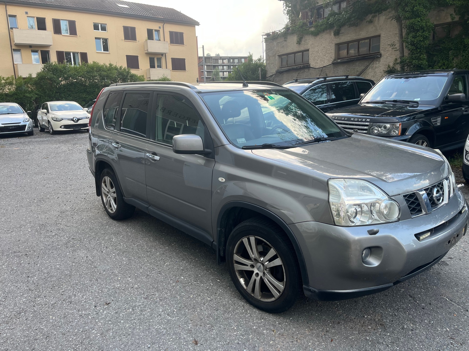 NISSAN X-Trail 2.0 dCi 16V Platinum Automatic-image-5