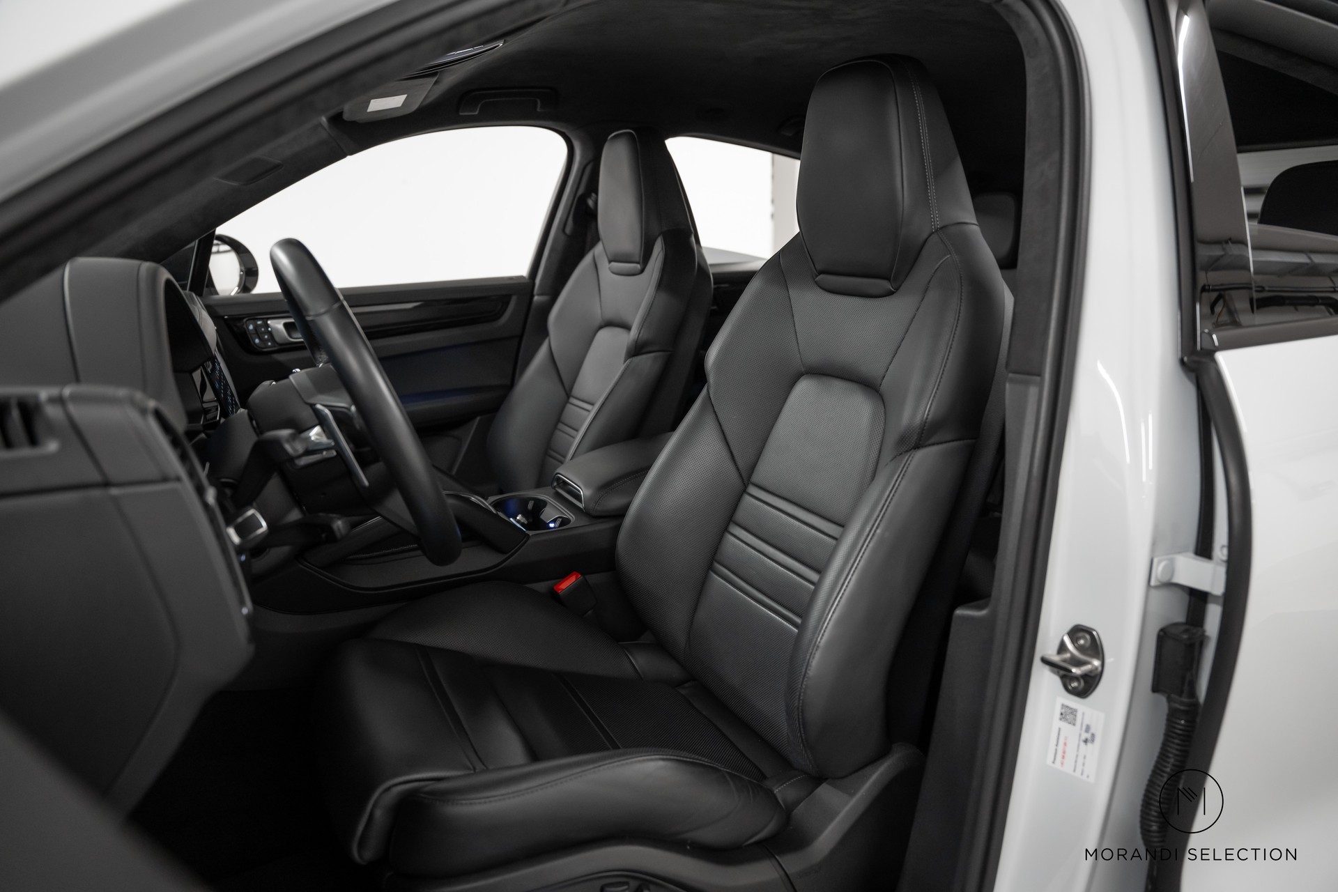 PORSCHE Cayenne Coupé 4.0 V8 Turbo GT-image-18