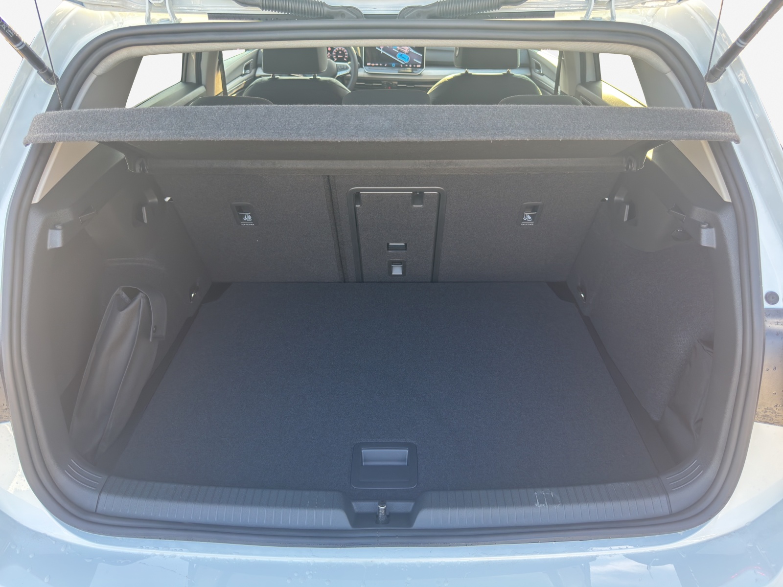 VW Golf 1.5 e TSI mHEV United DSG-image-12