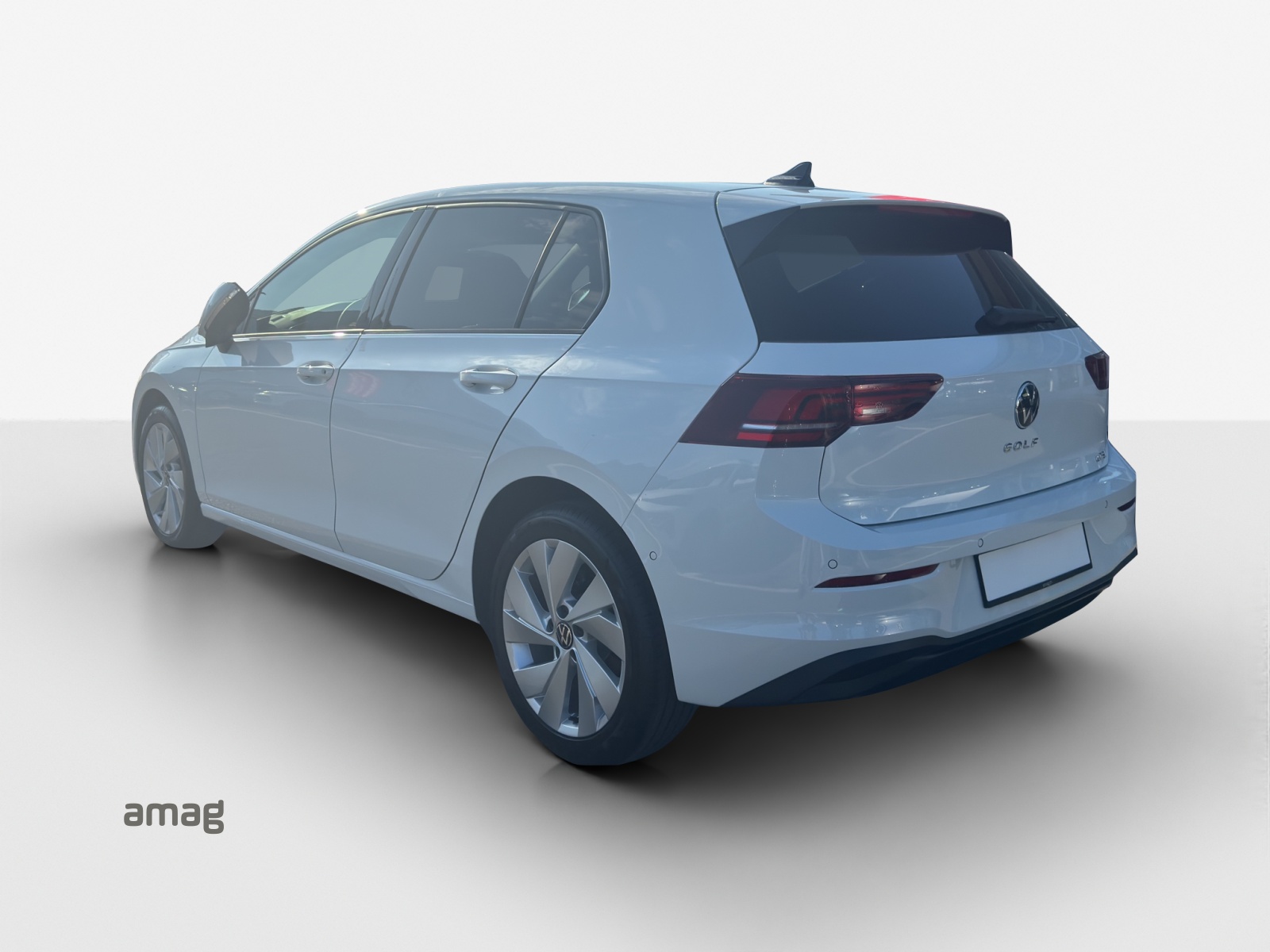 VW Golf 1.5 e TSI mHEV United DSG-image-2
