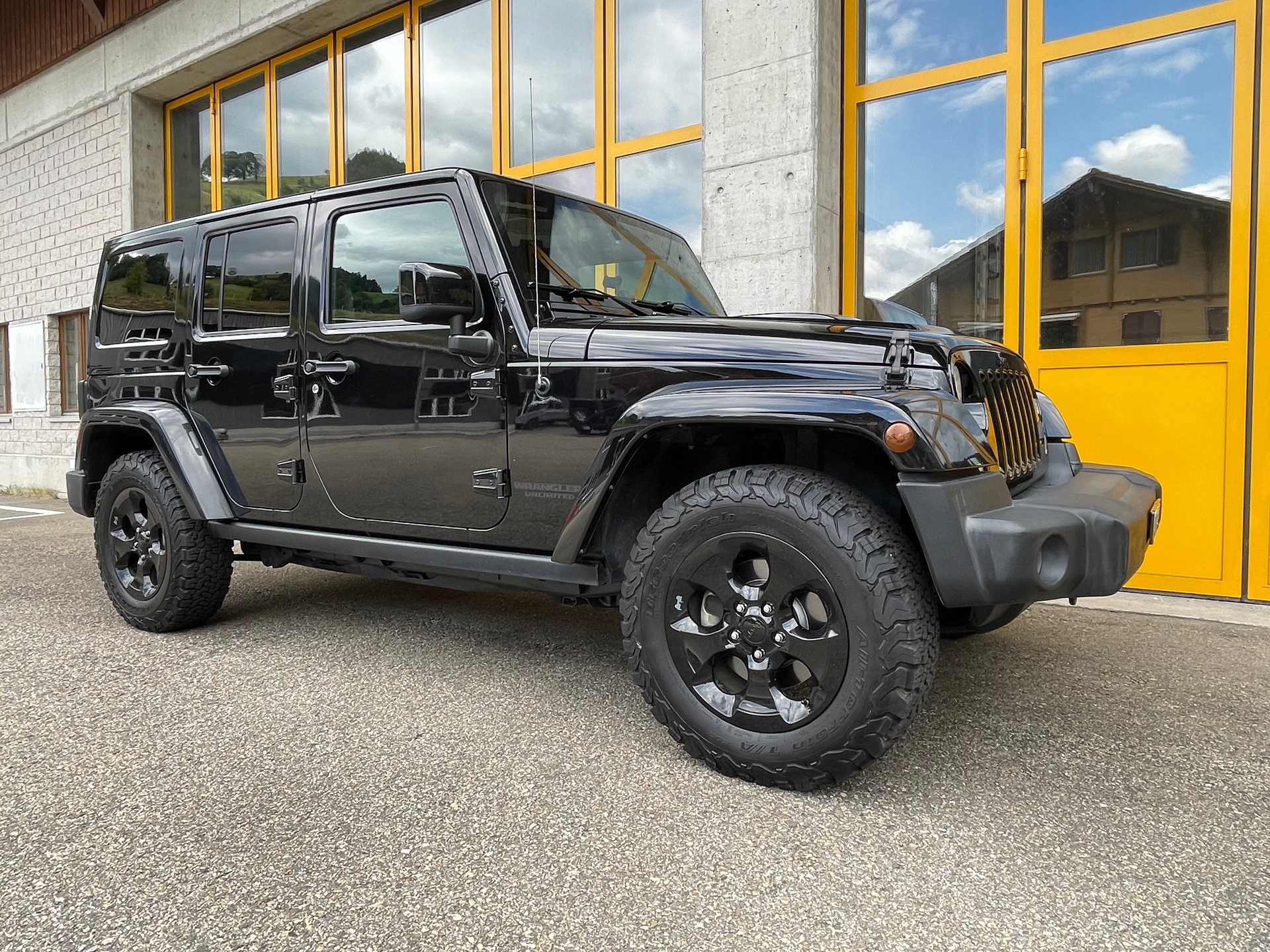 JEEP Wrangler 2.8CRD Unlimited Black Edition II Aut.-image-7