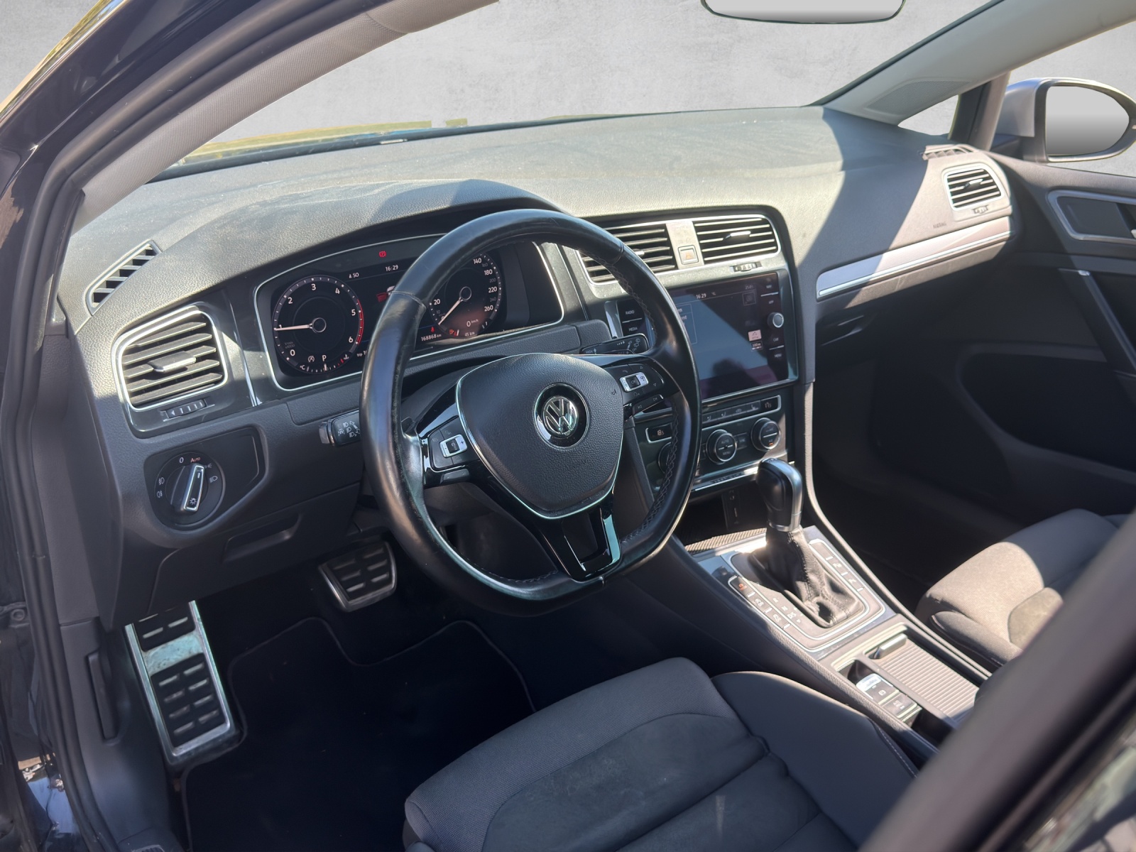 VW Golf 2.0 TDI Alltrack 4Motion DSG-image-13