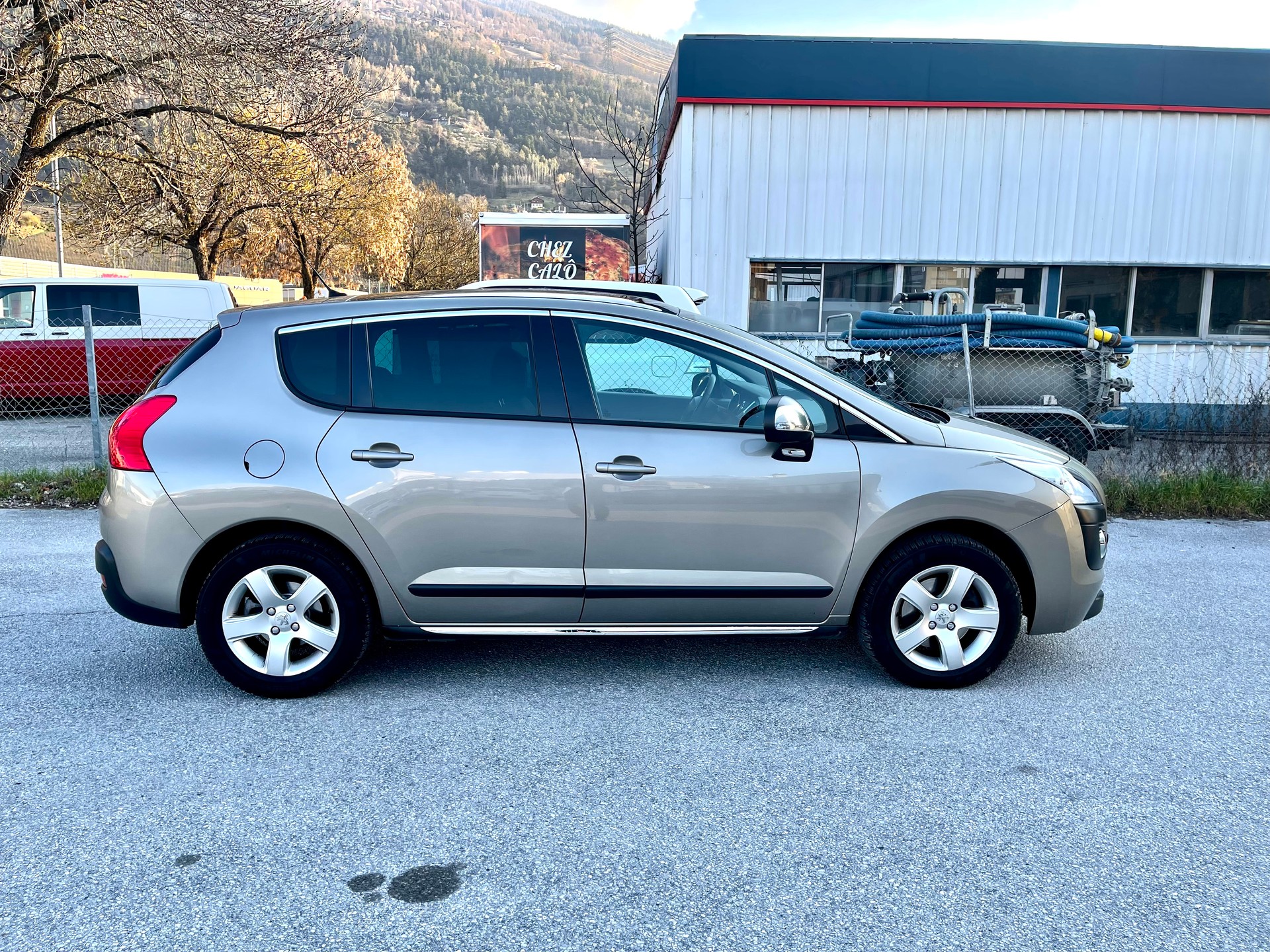 PEUGEOT 3008 1.6 16V T Sport Pack Tiptronic-image-16