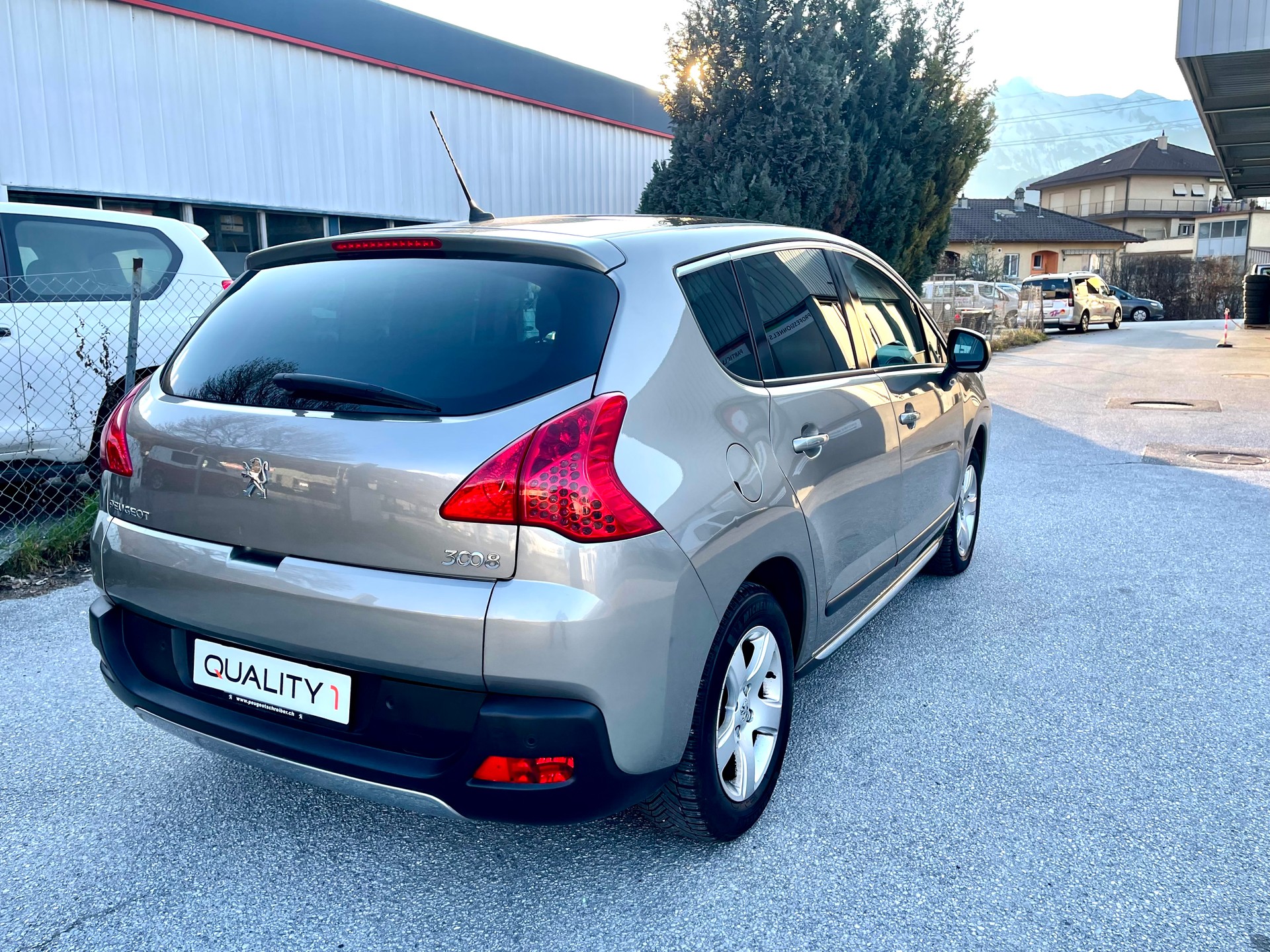 PEUGEOT 3008 1.6 16V T Sport Pack Tiptronic-image-13