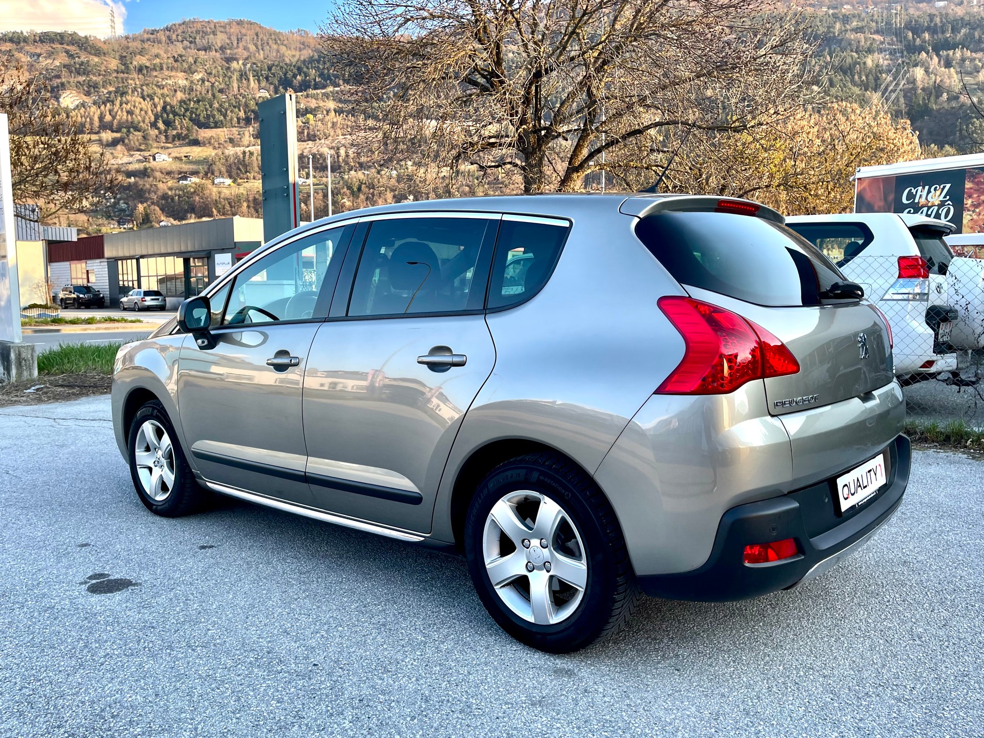 PEUGEOT 3008 1.6 16V T Sport Pack Tiptronic-image-12