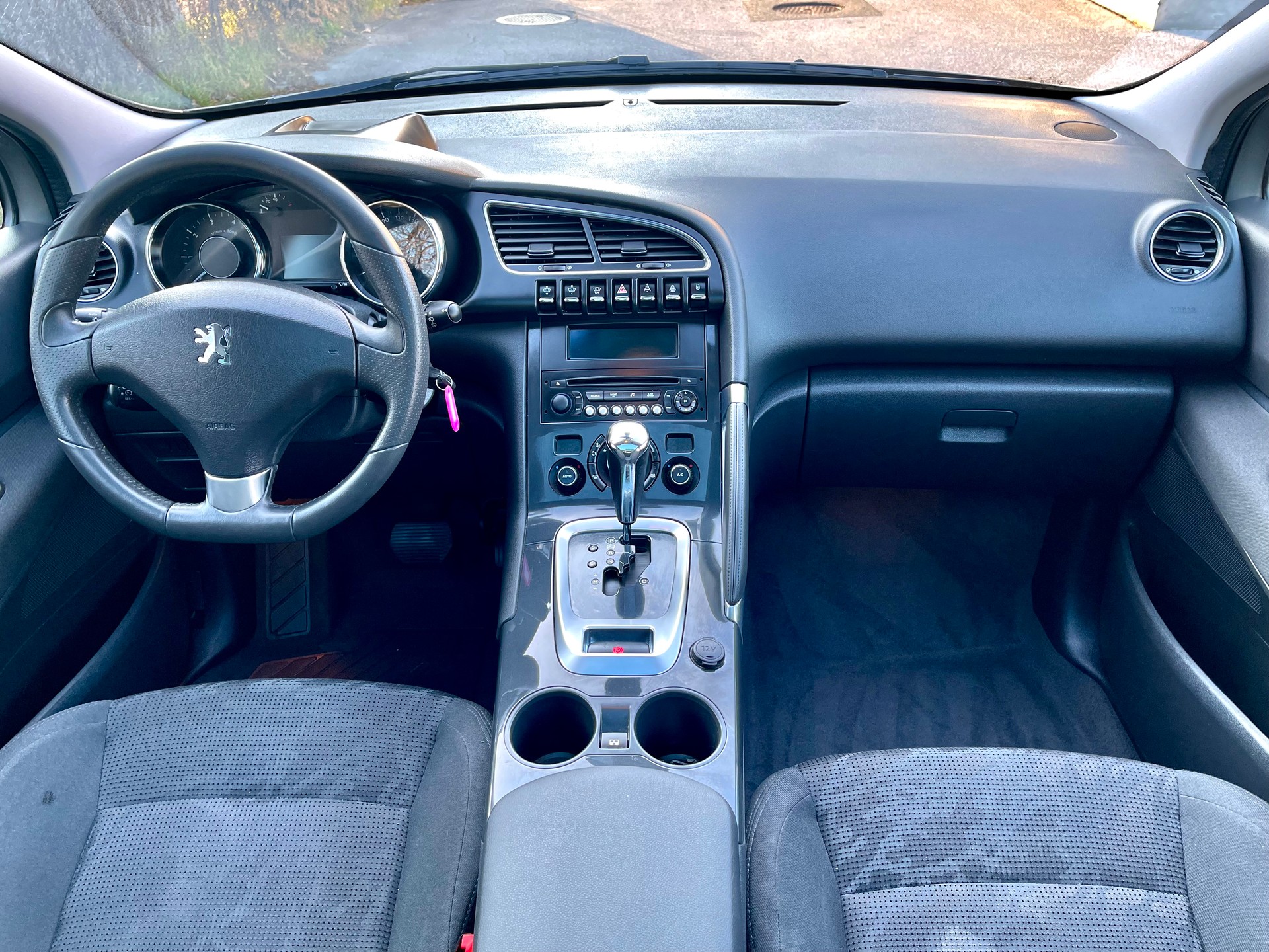PEUGEOT 3008 1.6 16V T Sport Pack Tiptronic-image-1
