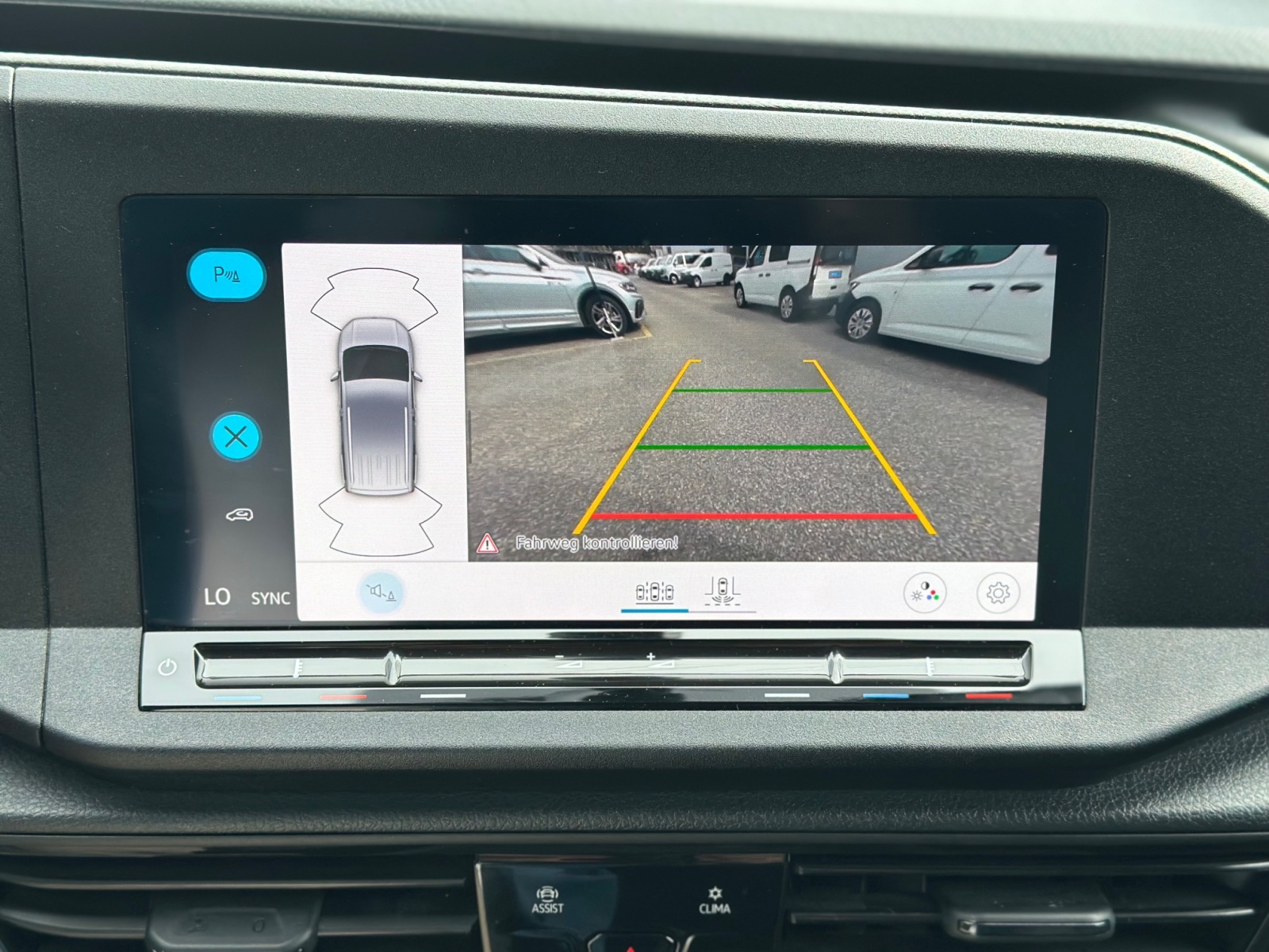 VW Caddy Cargo 2.0TDI 4Motion-image-10