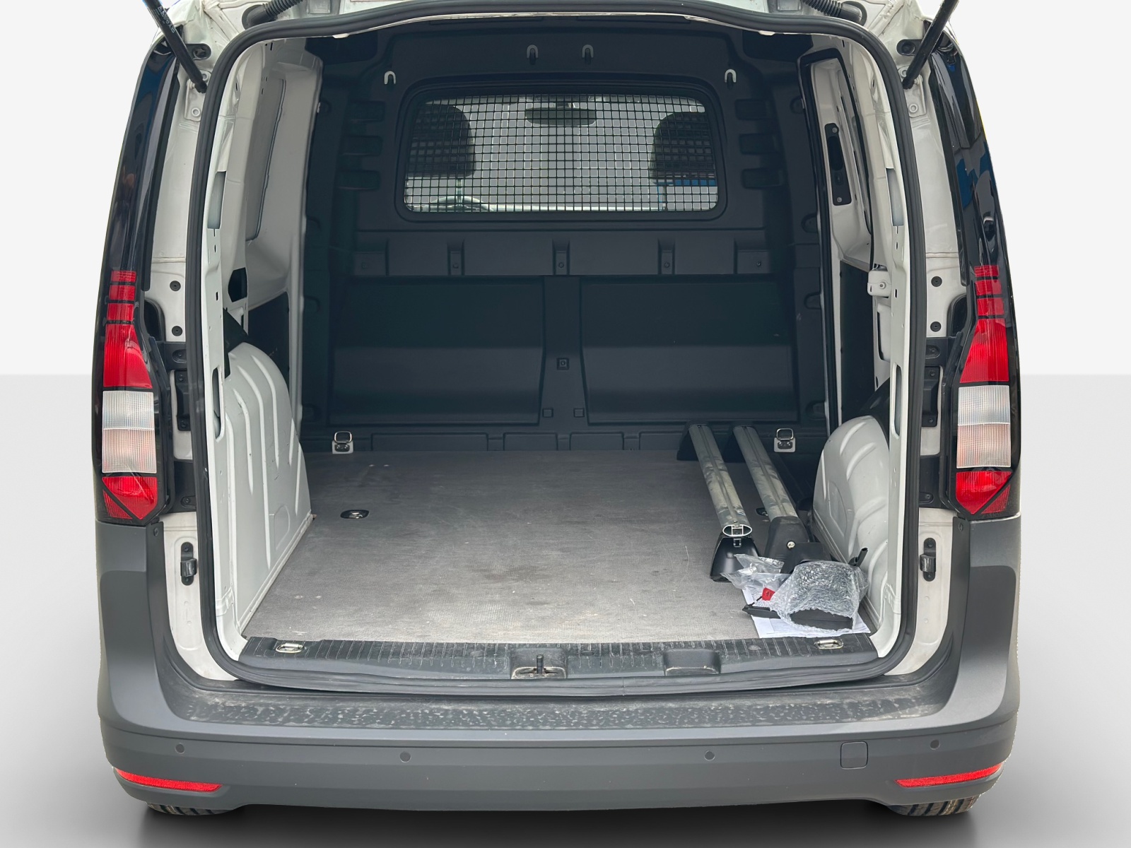 VW Caddy Cargo 2.0TDI 4Motion-image-12