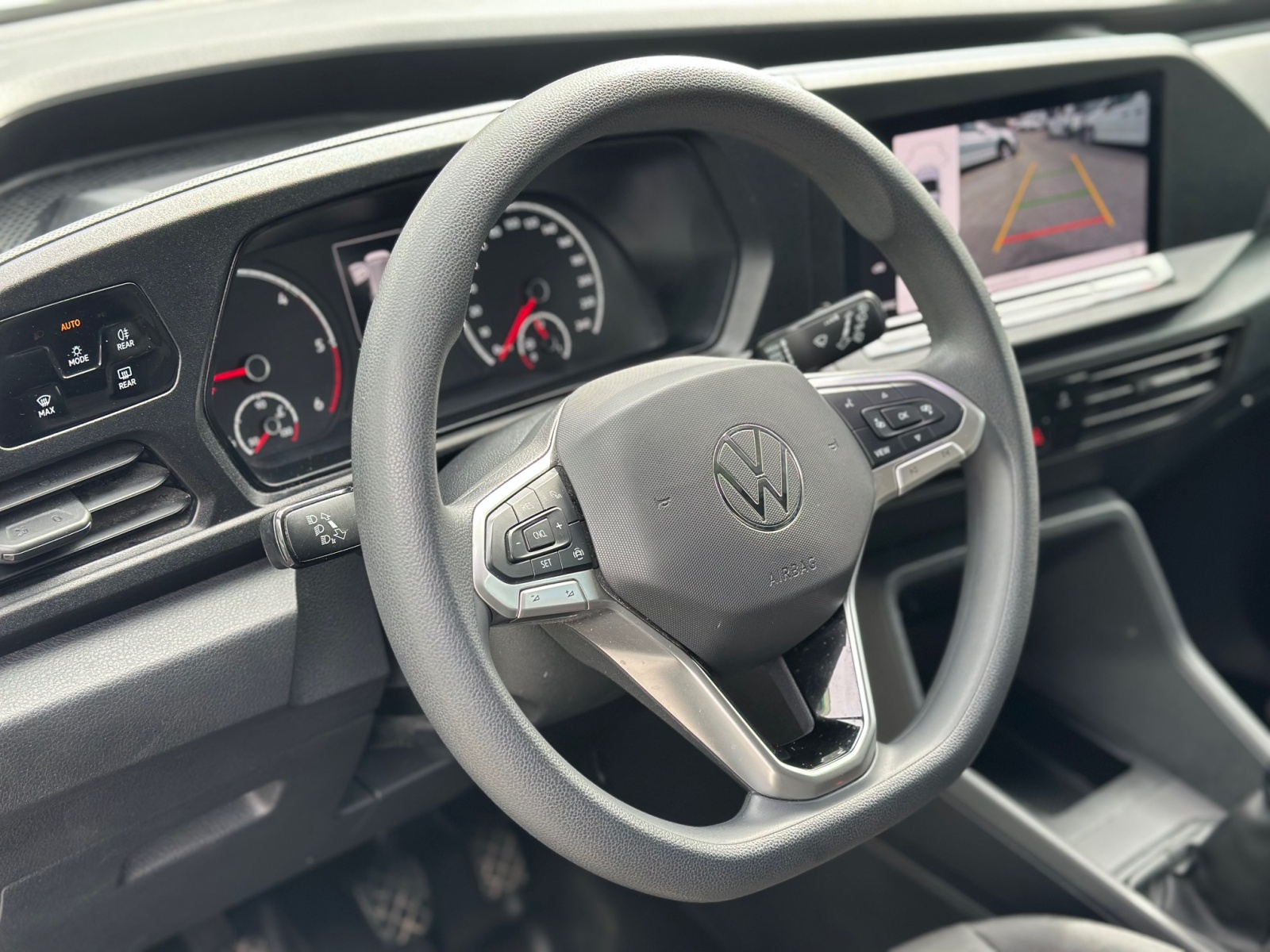 VW Caddy Cargo 2.0TDI 4Motion-image-9