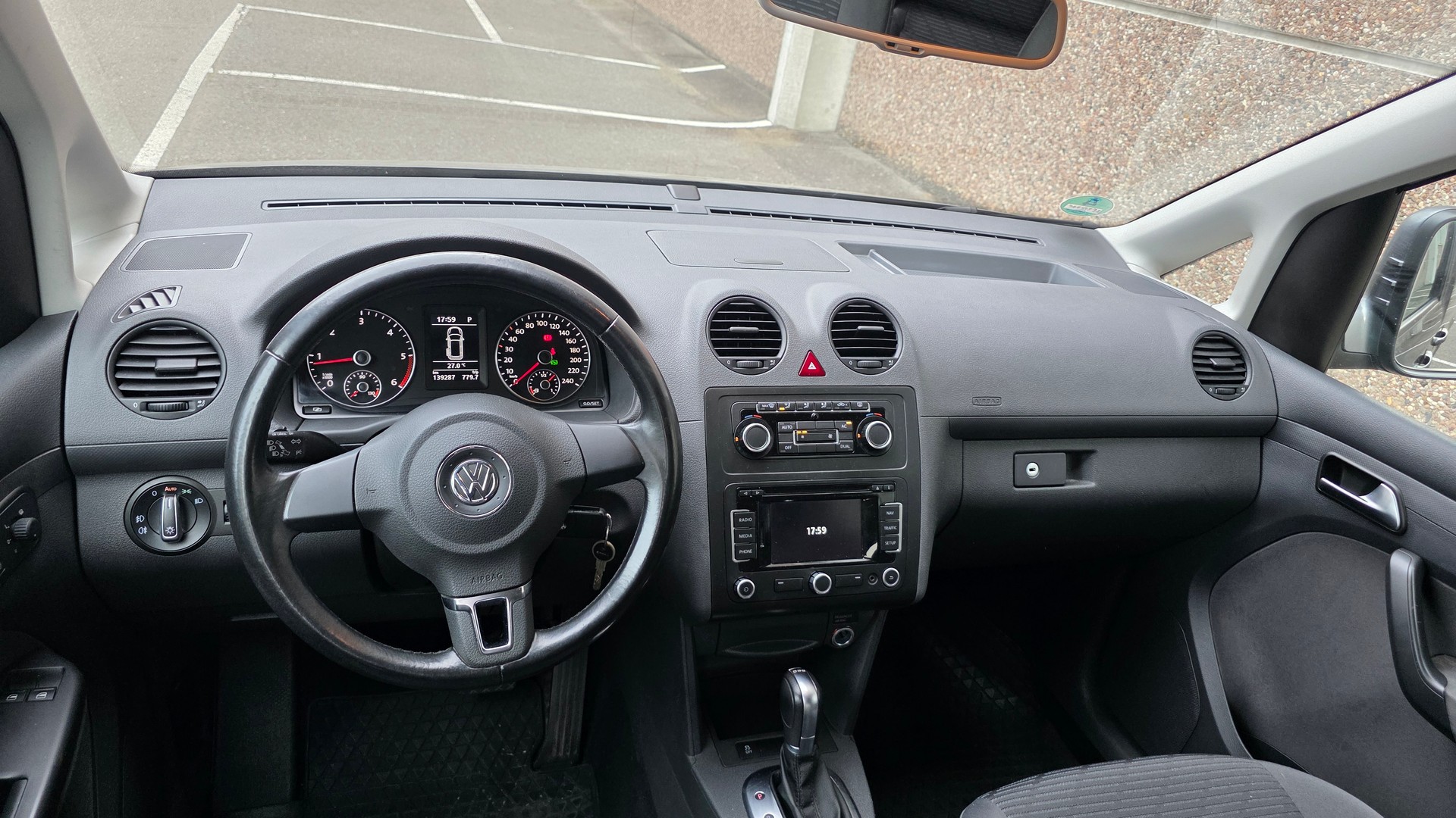 VW Caddy 1.6 TDI CR Highline ADSG-image-5