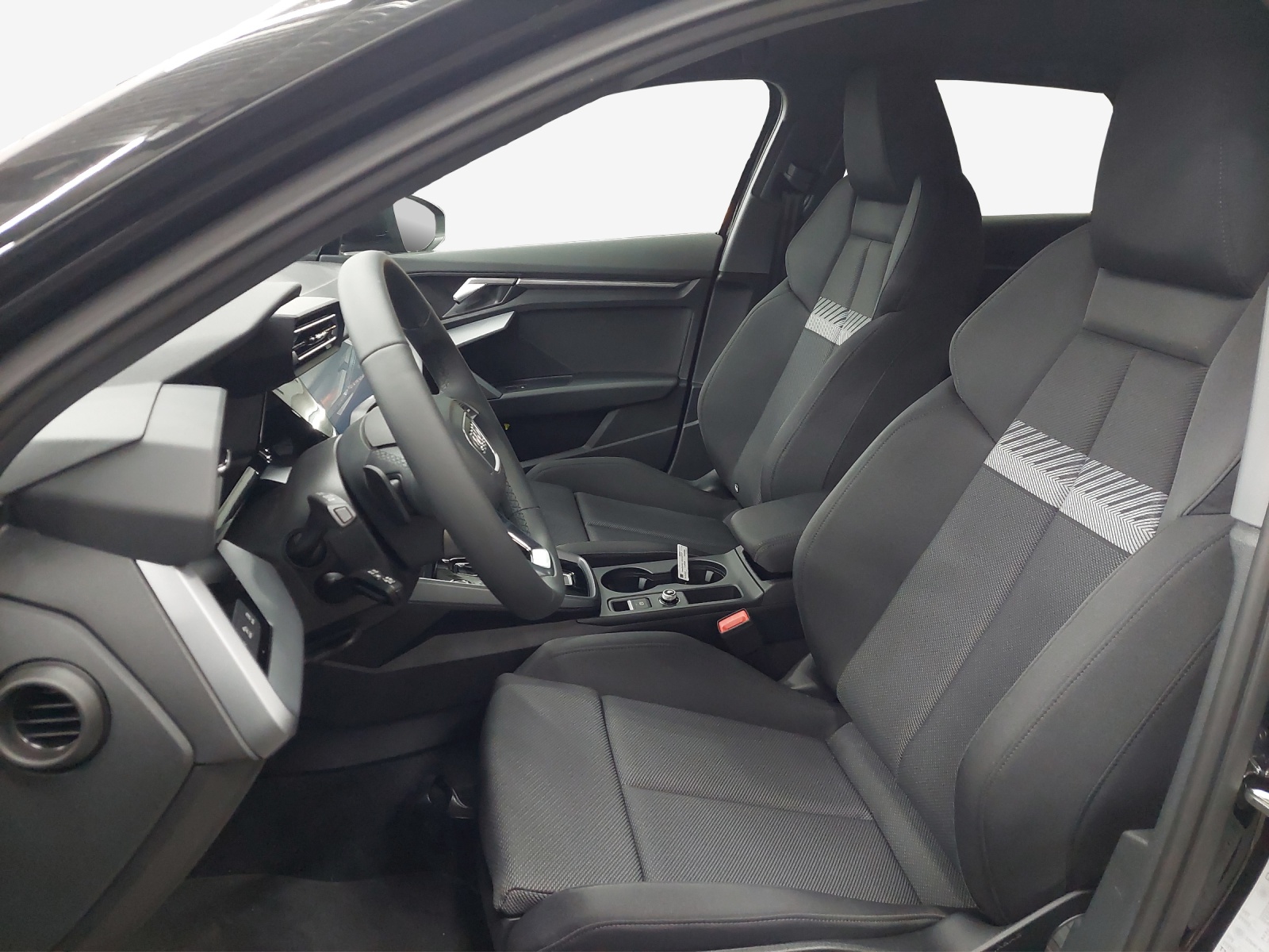 AUDI A3 Sportback TFSI 110 kW S line Attraction S tronic-image-7
