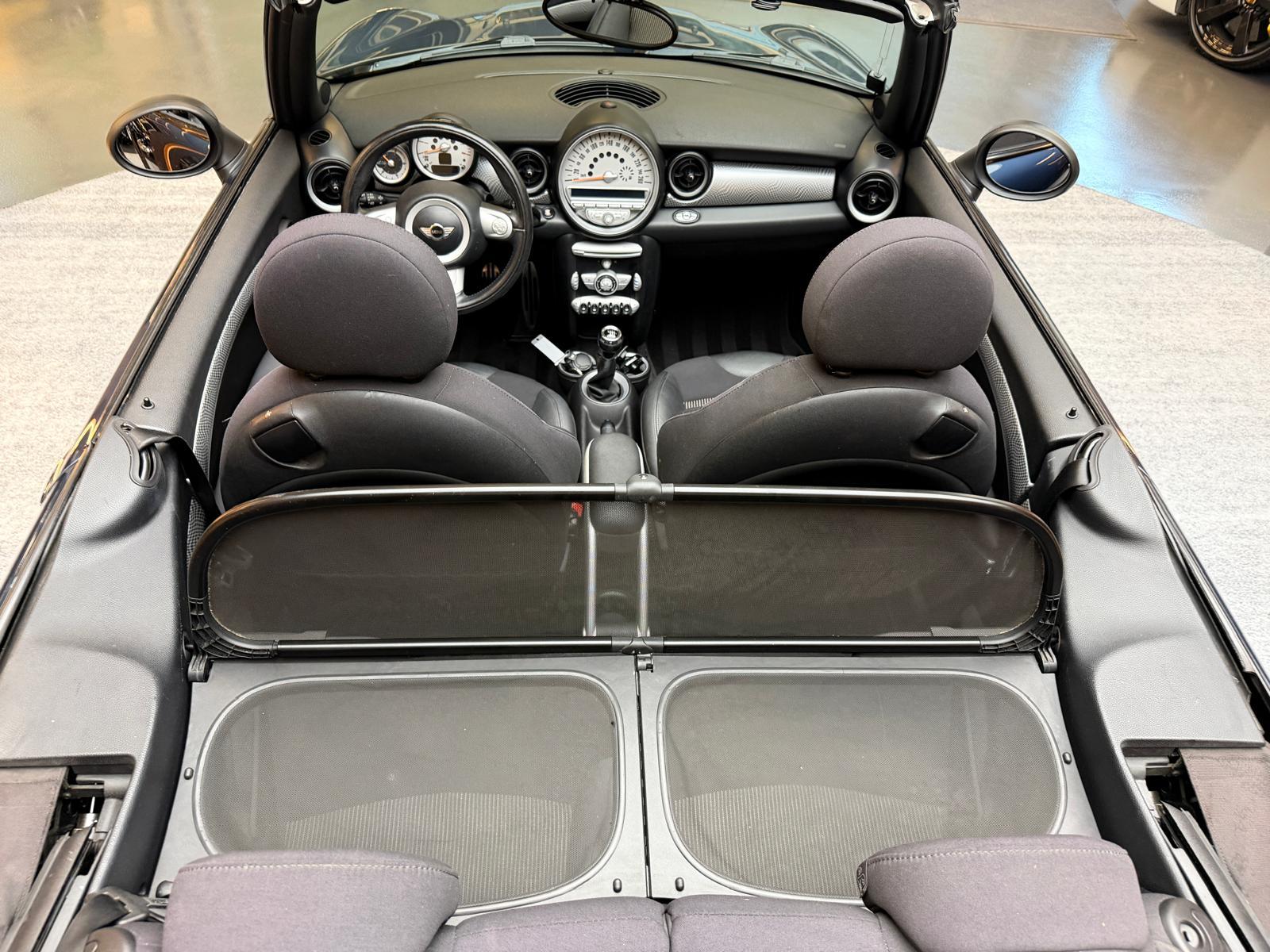 MINI Cabrio R57 1.6i Cooper S-image-17