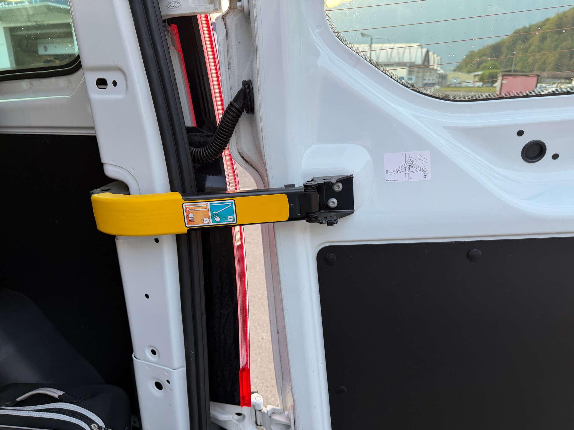 FORD Transit Custom 320 L1H1 Ambiente TACHYGRAPHE —- 9. PLACES-image-21