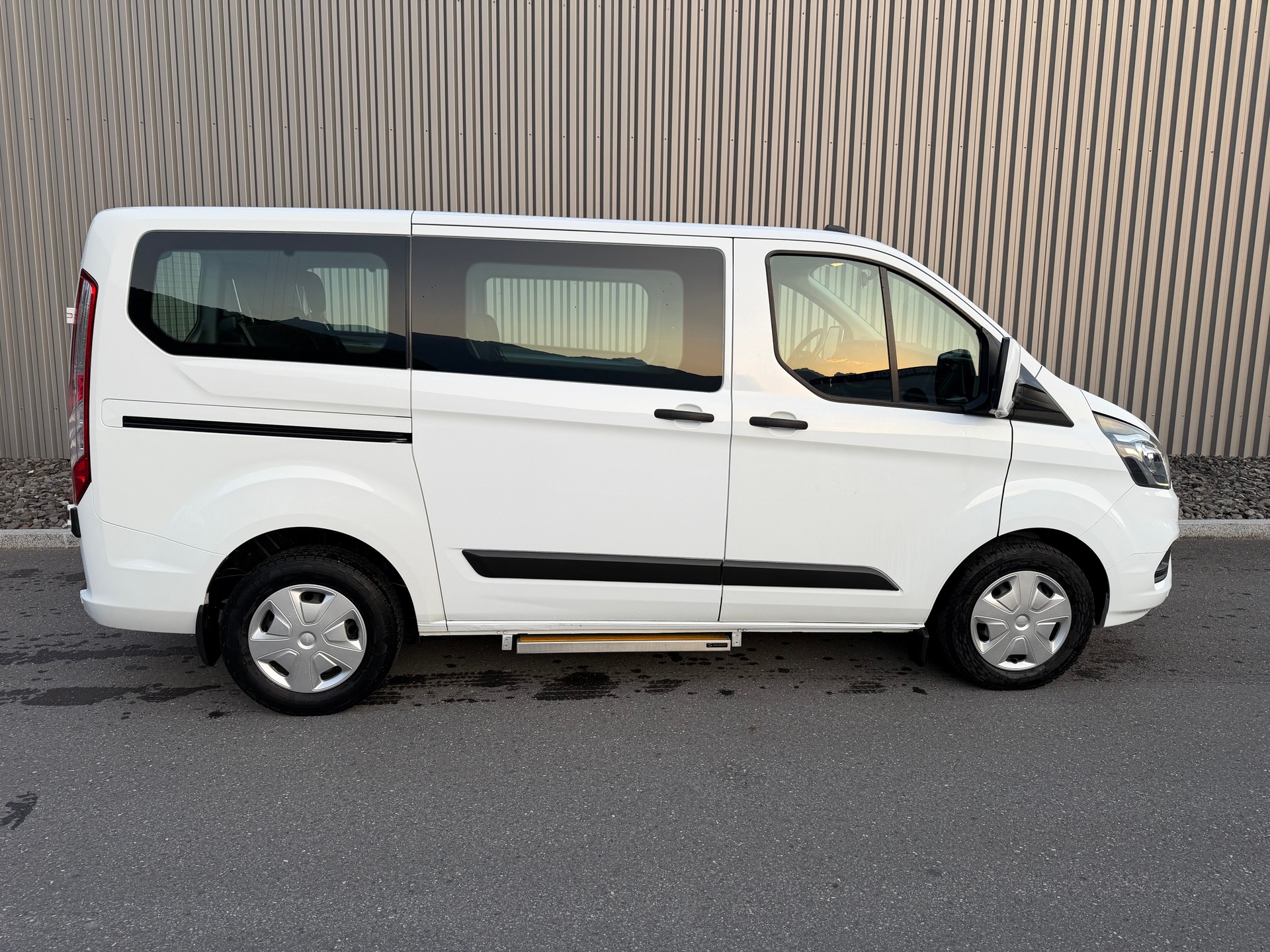 FORD Transit Custom 320 L1H1 Ambiente TACHYGRAPHE —- 9. PLACES-image-6