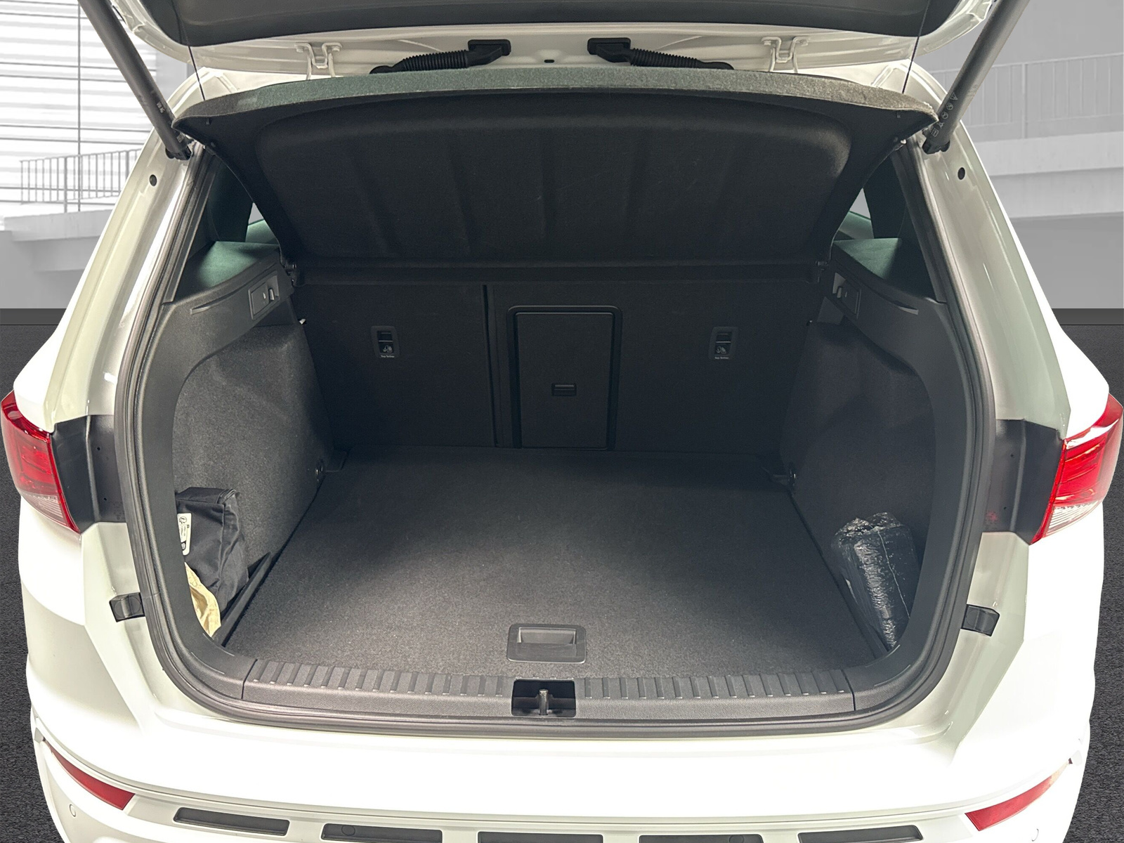CUPRA Ateca 2.0TSI VZ 4Drive DSG-image-8